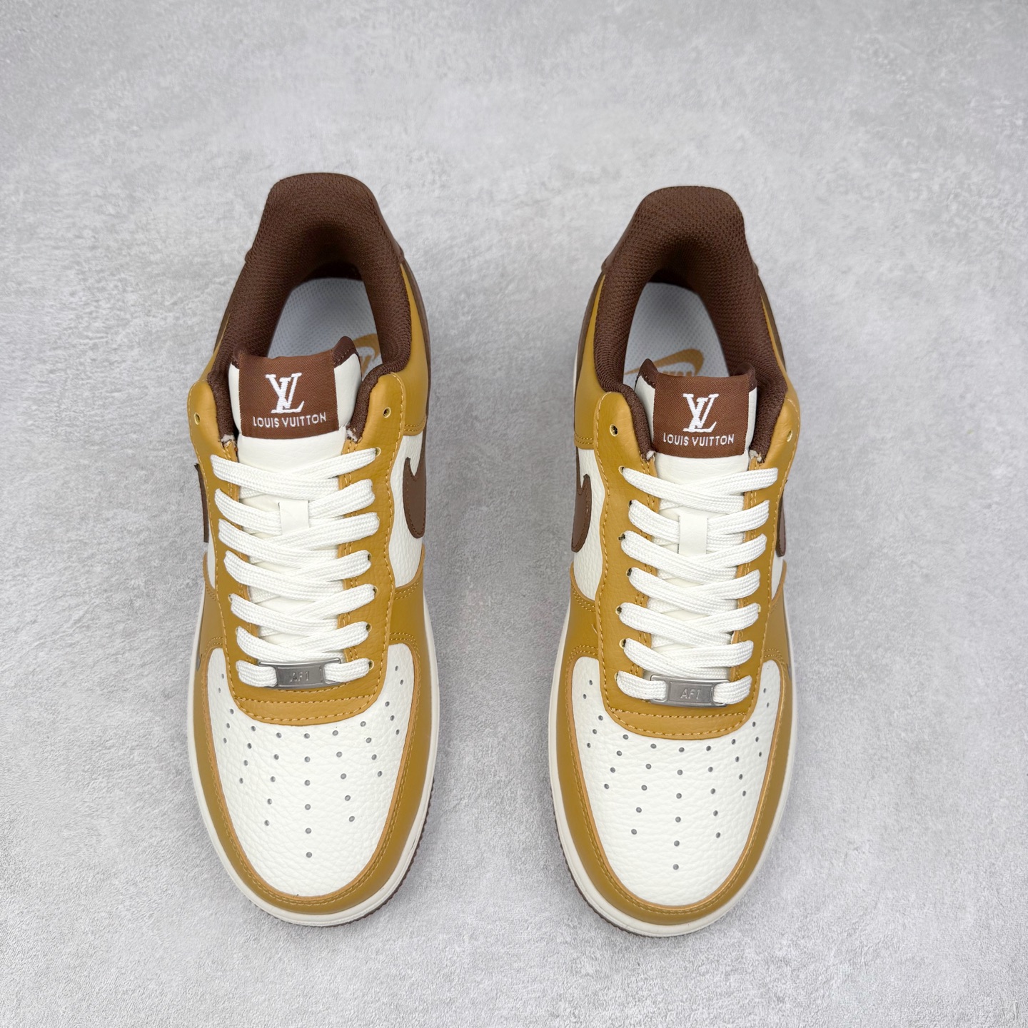 图片[2]-NK Air Force 1´07 Low 空军一号低帮百搭休闲运动板鞋 LW9279-014 柔软、弹性十足的缓震性能和出色的中底设计 横跨复古与现代的外型结合 造就出风靡全球 三十多年的Force 1 直到今天还深受青睐 实拍调校N版已经零色差零失真 百分百还原实物色彩所见即所得 不存在货不对板色差等低级问题 选购参考实物拍摄 不混卖不参货 只用心做好货严格选品 承诺混一赔十 尺码：36 36.5 37.5 38 38.5 39 40 40.5 41 42 42.5 43 44 44.5 45-选品中心