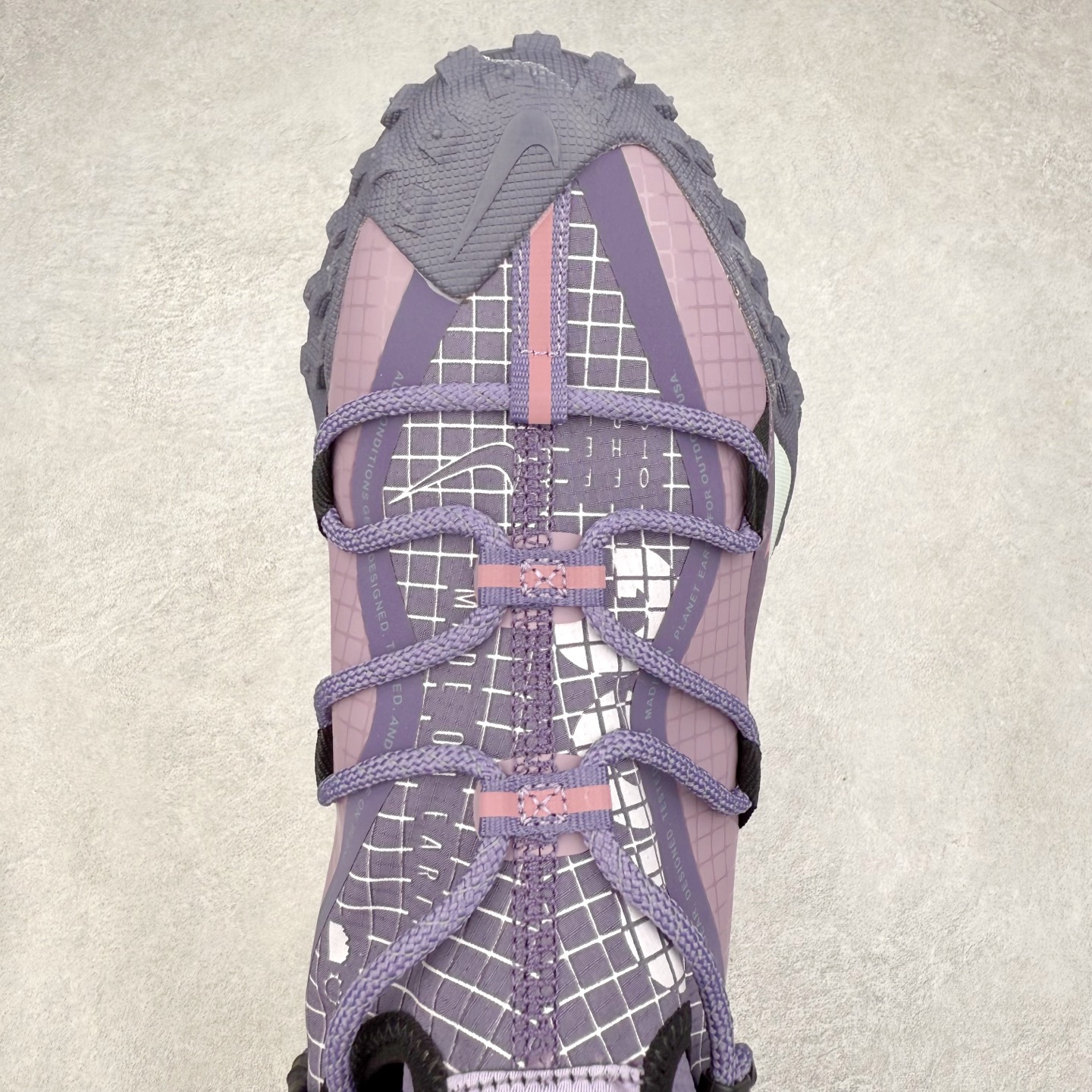 图片[4]-＃纯原福利 NK ACG Mountain Fly SE 复古潮流户外登山鞋防水慢跑鞋 全新来袭 该款沿袭前代高帮版型的设计传统 轻盈鞋面结合灵巧的脚踝包裹设计 为双足打造出一体化的舒适脚感 助力轻松畅行 中底融入柔软的React泡棉与Vaporfiy 科技 让你在岩石小径徒步时也像行走在都市般轻松舒适 粘性橡胶大底铸就了攀岩级别的出众抓地力 助你从容面对各种环境挑战 尺码：36 36.5 37.5 38 38.5 39 40 40.5 41 42 42.5 43 44 44.5 45 46-选品中心