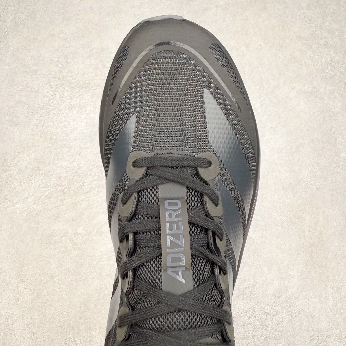 图片[4]-AD Adizero Boston 13 夏季透气网眼竞速跑鞋 JS4941 融合Lightstrike和Lightstrike Pro技术 采用乙烯/乙酸乙烯酯(EVA)材质 打造舒适中底 含ENERGYROD能量碳柱 旨在为步伐添活力 尺码：36 36.5 37 38 38.5 39 40 40.5 41 42 42.5 43 44 44.5 45-选品中心