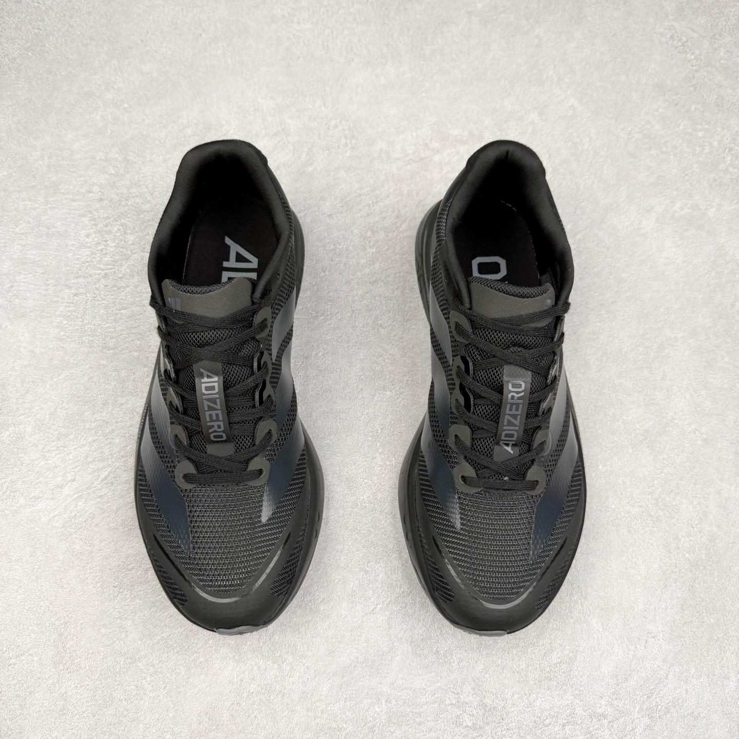 图片[2]-AD Adizero Boston 13 夏季透气网眼竞速跑鞋 JS4941 融合Lightstrike和Lightstrike Pro技术 采用乙烯/乙酸乙烯酯(EVA)材质 打造舒适中底 含ENERGYROD能量碳柱 旨在为步伐添活力 尺码：36 36.5 37 38 38.5 39 40 40.5 41 42 42.5 43 44 44.5 45-选品中心