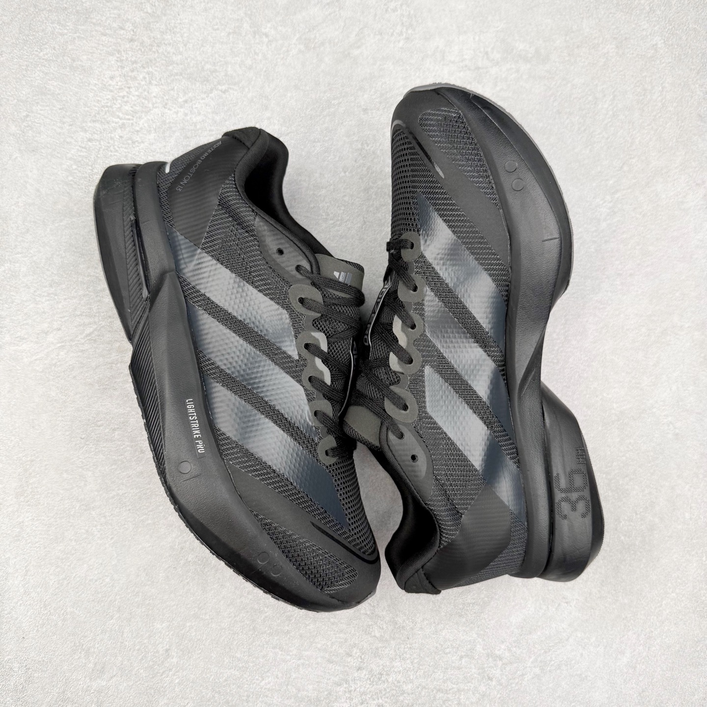 图片[3]-AD Adizero Boston 13 夏季透气网眼竞速跑鞋 JS4941 融合Lightstrike和Lightstrike Pro技术 采用乙烯/乙酸乙烯酯(EVA)材质 打造舒适中底 含ENERGYROD能量碳柱 旨在为步伐添活力 尺码：36 36.5 37 38 38.5 39 40 40.5 41 42 42.5 43 44 44.5 45-选品中心