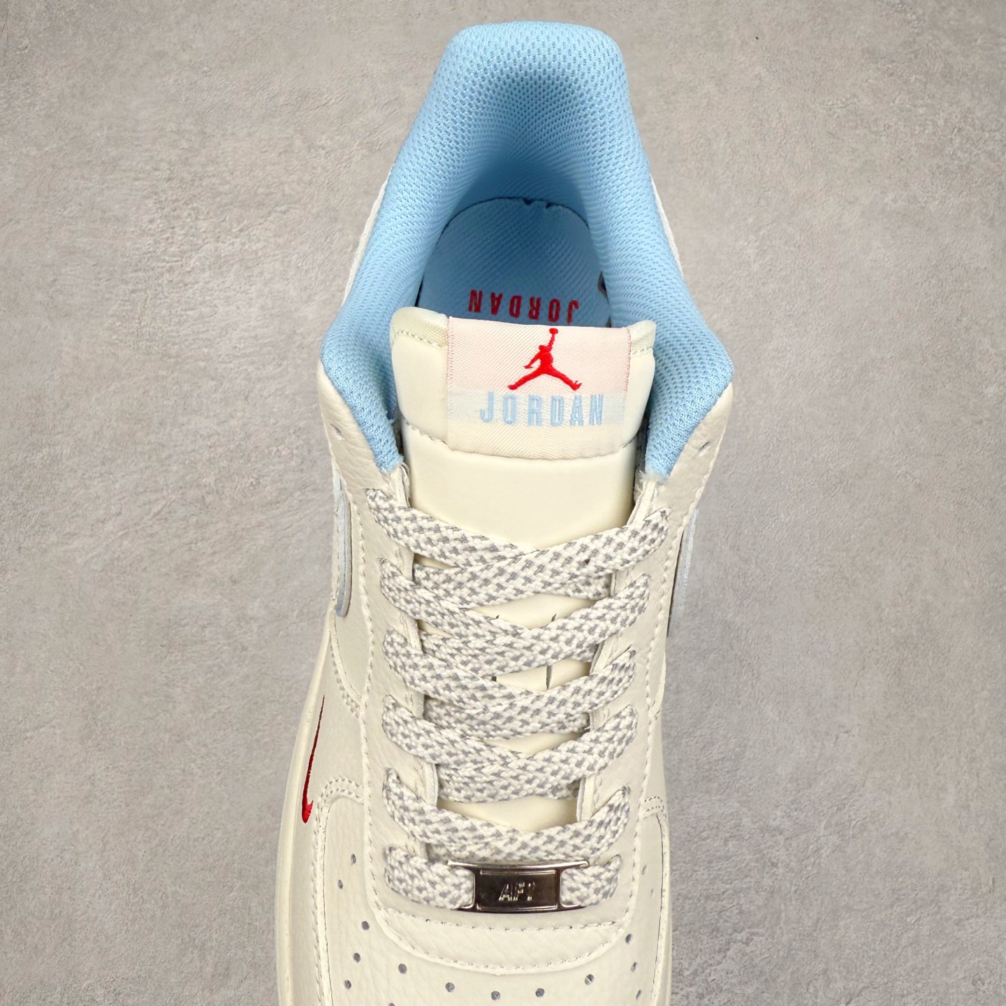 图片[5]-NK Air Force 1´07 Low 空军一号低帮百搭休闲运动板鞋 CS5288-029 柔软、弹性十足的缓震性能和出色的中底设计 横跨复古与现代的外型结合 造就出风靡全球 三十多年的Force 1 直到今天还深受青睐 实拍调校N版已经零色差零失真 百分百还原实物色彩所见即所得 不存在货不对板色差等低级问题 选购参考实物拍摄 不混卖不参货 只用心做好货严格选品 承诺混一赔十 尺码：36 36.5 37.5 38 38.5 39 40 40.5 41 42 42.5 43 44 44.5 45-选品中心