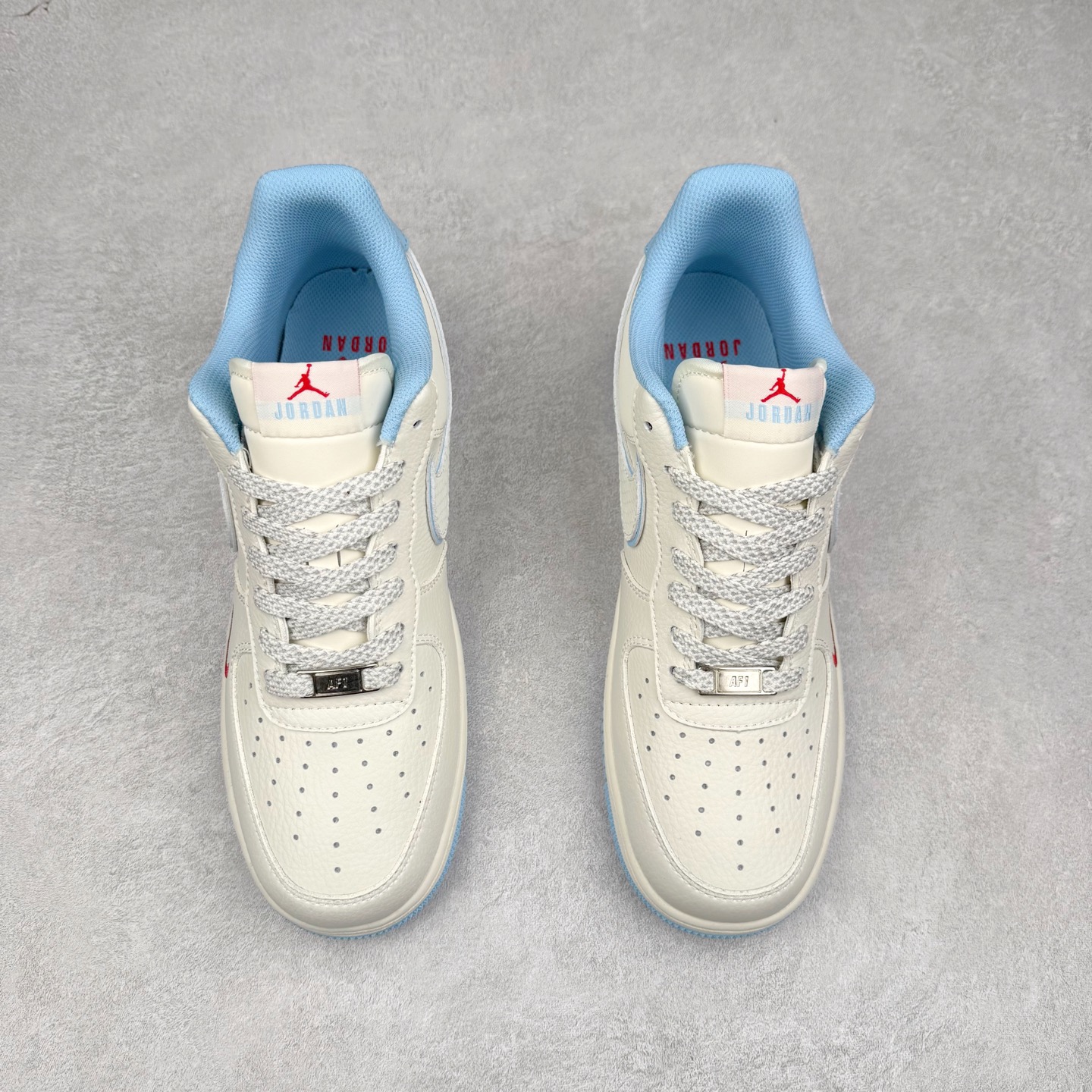 图片[2]-NK Air Force 1´07 Low 空军一号低帮百搭休闲运动板鞋 CS5288-029 柔软、弹性十足的缓震性能和出色的中底设计 横跨复古与现代的外型结合 造就出风靡全球 三十多年的Force 1 直到今天还深受青睐 实拍调校N版已经零色差零失真 百分百还原实物色彩所见即所得 不存在货不对板色差等低级问题 选购参考实物拍摄 不混卖不参货 只用心做好货严格选品 承诺混一赔十 尺码：36 36.5 37.5 38 38.5 39 40 40.5 41 42 42.5 43 44 44.5 45-选品中心