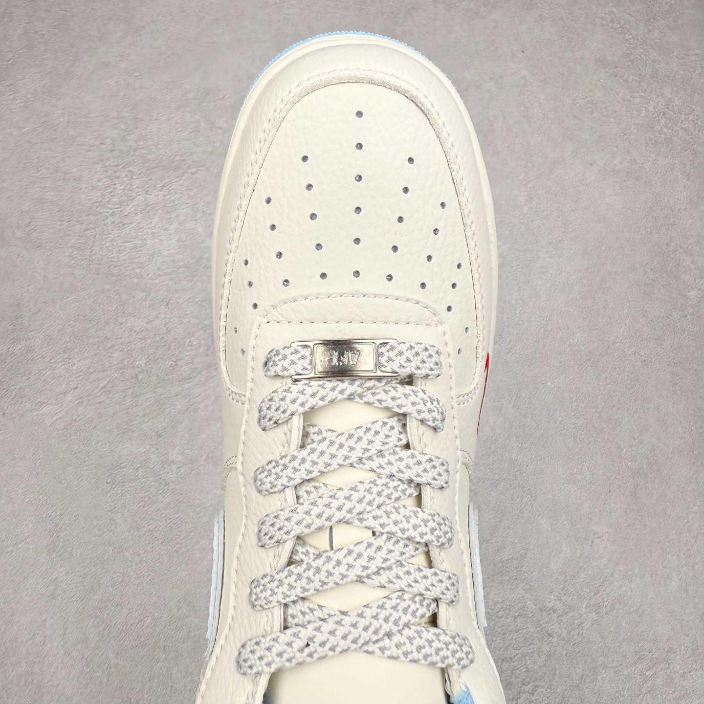 图片[4]-NK Air Force 1´07 Low 空军一号低帮百搭休闲运动板鞋 CS5288-029 柔软、弹性十足的缓震性能和出色的中底设计 横跨复古与现代的外型结合 造就出风靡全球 三十多年的Force 1 直到今天还深受青睐 实拍调校N版已经零色差零失真 百分百还原实物色彩所见即所得 不存在货不对板色差等低级问题 选购参考实物拍摄 不混卖不参货 只用心做好货严格选品 承诺混一赔十 尺码：36 36.5 37.5 38 38.5 39 40 40.5 41 42 42.5 43 44 44.5 45-选品中心