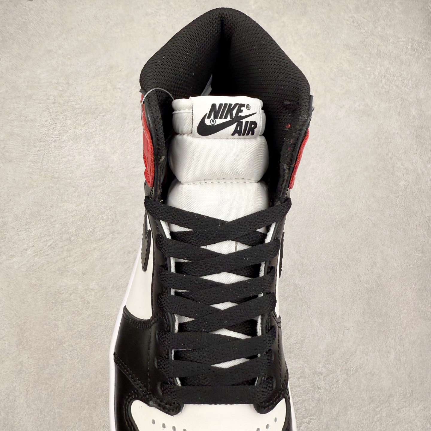 图片[5]-＃TG特价福利 Air Jordan AJ1 High 高帮全系列 性价比批次 原盒原配 大厂出品 原厂楦头纸板数据开发 鞋型公整不松垮 采购头层皮料冲裁 高整洁度 上脚原汁原味的公司货既视感 原底独立模具 中底四线拉帮完美走线 原模大底咬花 实拍调校N版已经零色差零失真 百分百还原实物色彩所见即所得 不存在货不对板色差等低级问题 选购参考实物拍摄 不混卖不参货 只用心做好货严格选品 承诺混一赔十 尺码：36 36.5 37.5 38 38.5 39 40 40.5 41 42 42.5 43 44 44.5 45 46 47.5-选品中心