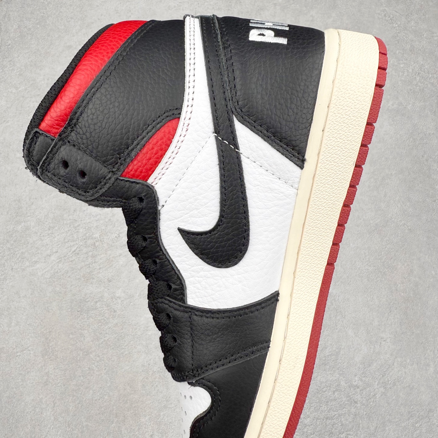 图片[7]-＃TG特价福利 Air Jordan AJ1 High 高帮全系列 性价比批次 原盒原配 大厂出品 原厂楦头纸板数据开发 鞋型公整不松垮 采购头层皮料冲裁 高整洁度 上脚原汁原味的公司货既视感 原底独立模具 中底四线拉帮完美走线 原模大底咬花 实拍调校N版已经零色差零失真 百分百还原实物色彩所见即所得 不存在货不对板色差等低级问题 选购参考实物拍摄 不混卖不参货 只用心做好货严格选品 承诺混一赔十 尺码：36 36.5 37.5 38 38.5 39 40 40.5 41 42 42.5 43 44 44.5 45 46 47.5-选品中心