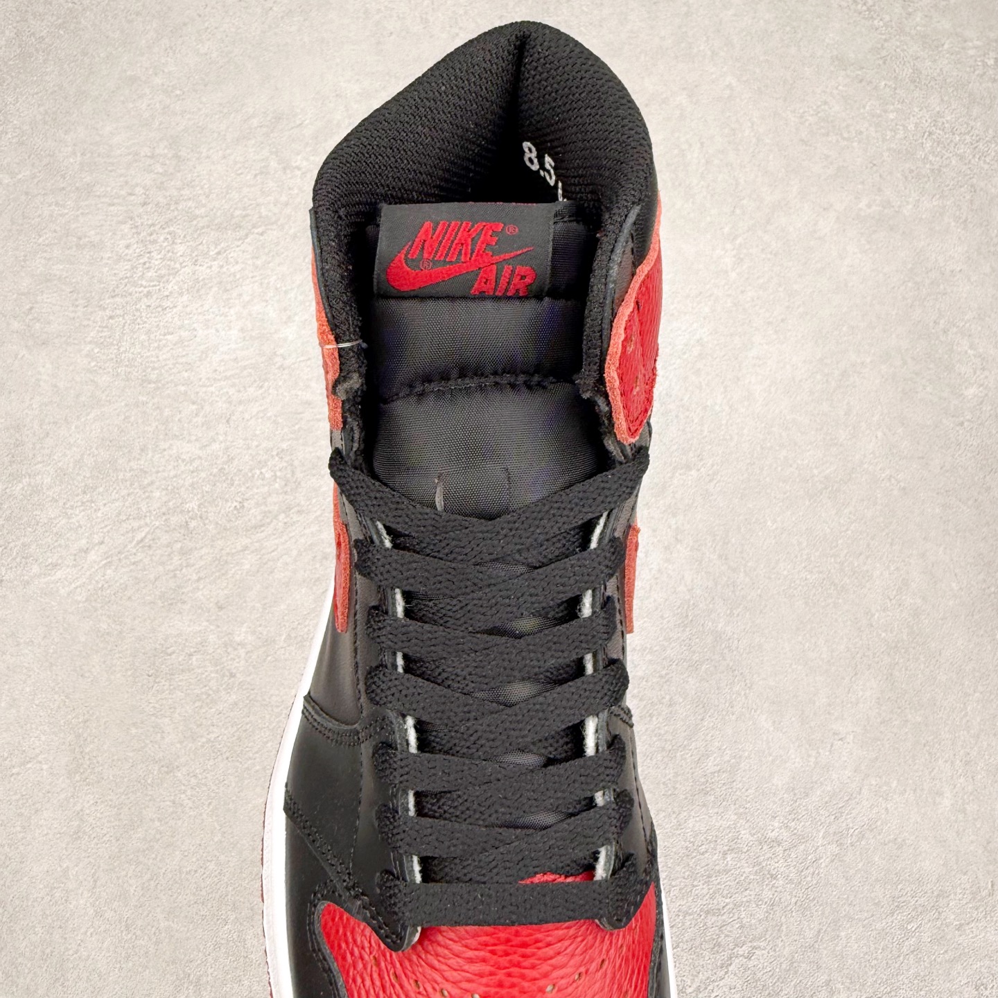 图片[5]-＃TG特价福利 Air Jordan AJ1 High 高帮全系列 性价比批次 原盒原配 大厂出品 原厂楦头纸板数据开发 鞋型公整不松垮 采购头层皮料冲裁 高整洁度 上脚原汁原味的公司货既视感 原底独立模具 中底四线拉帮完美走线 原模大底咬花 实拍调校N版已经零色差零失真 百分百还原实物色彩所见即所得 不存在货不对板色差等低级问题 选购参考实物拍摄 不混卖不参货 只用心做好货严格选品 承诺混一赔十 尺码：36 36.5 37.5 38 38.5 39 40 40.5 41 42 42.5 43 44 44.5 45 46 47.5-选品中心