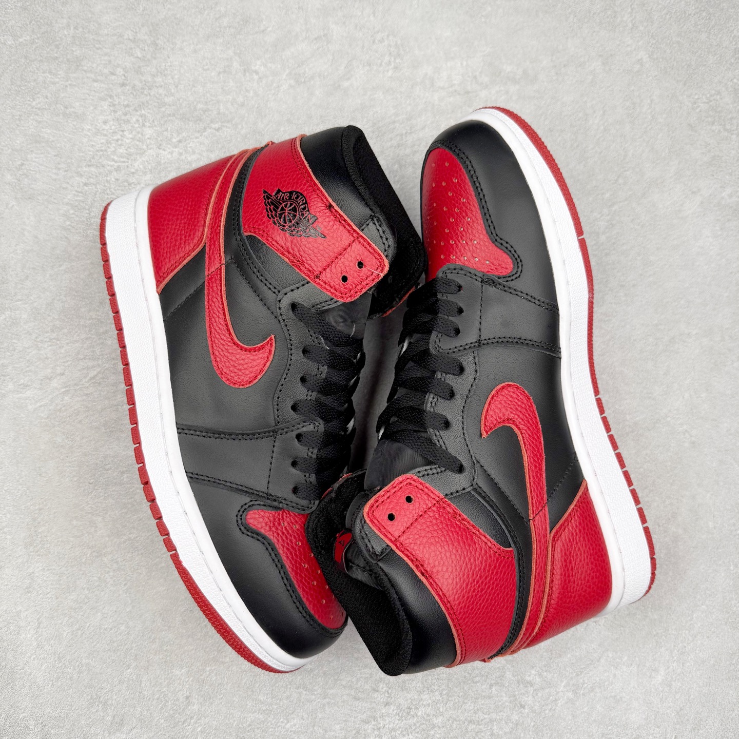 图片[3]-＃TG特价福利 Air Jordan AJ1 High 高帮全系列 性价比批次 原盒原配 大厂出品 原厂楦头纸板数据开发 鞋型公整不松垮 采购头层皮料冲裁 高整洁度 上脚原汁原味的公司货既视感 原底独立模具 中底四线拉帮完美走线 原模大底咬花 实拍调校N版已经零色差零失真 百分百还原实物色彩所见即所得 不存在货不对板色差等低级问题 选购参考实物拍摄 不混卖不参货 只用心做好货严格选品 承诺混一赔十 尺码：36 36.5 37.5 38 38.5 39 40 40.5 41 42 42.5 43 44 44.5 45 46 47.5-选品中心