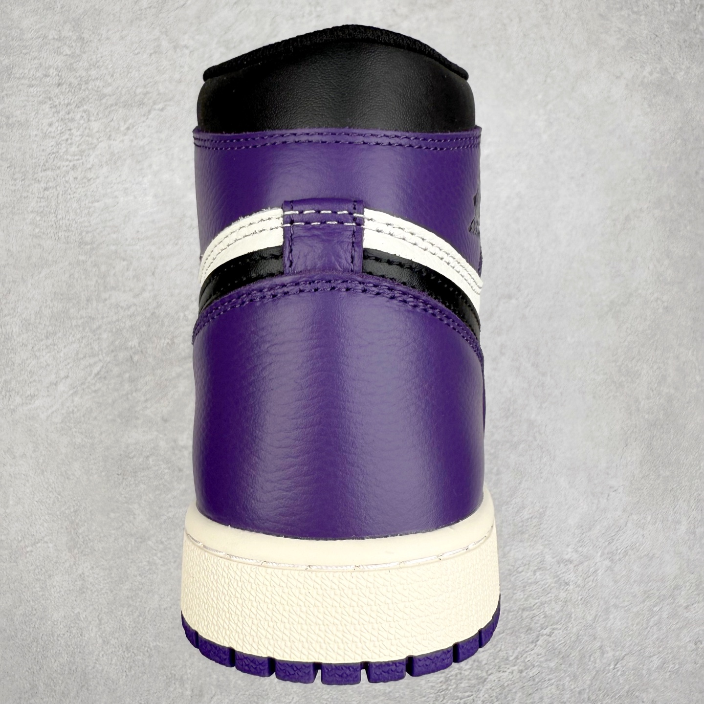 图片[8]-＃TG特价福利 Air Jordan AJ1 High 高帮全系列 性价比批次 原盒原配 大厂出品 原厂楦头纸板数据开发 鞋型公整不松垮 采购头层皮料冲裁 高整洁度 上脚原汁原味的公司货既视感 原底独立模具 中底四线拉帮完美走线 原模大底咬花 实拍调校N版已经零色差零失真 百分百还原实物色彩所见即所得 不存在货不对板色差等低级问题 选购参考实物拍摄 不混卖不参货 只用心做好货严格选品 承诺混一赔十 尺码：36 36.5 37.5 38 38.5 39 40 40.5 41 42 42.5 43 44 44.5 45 46 47.5-选品中心