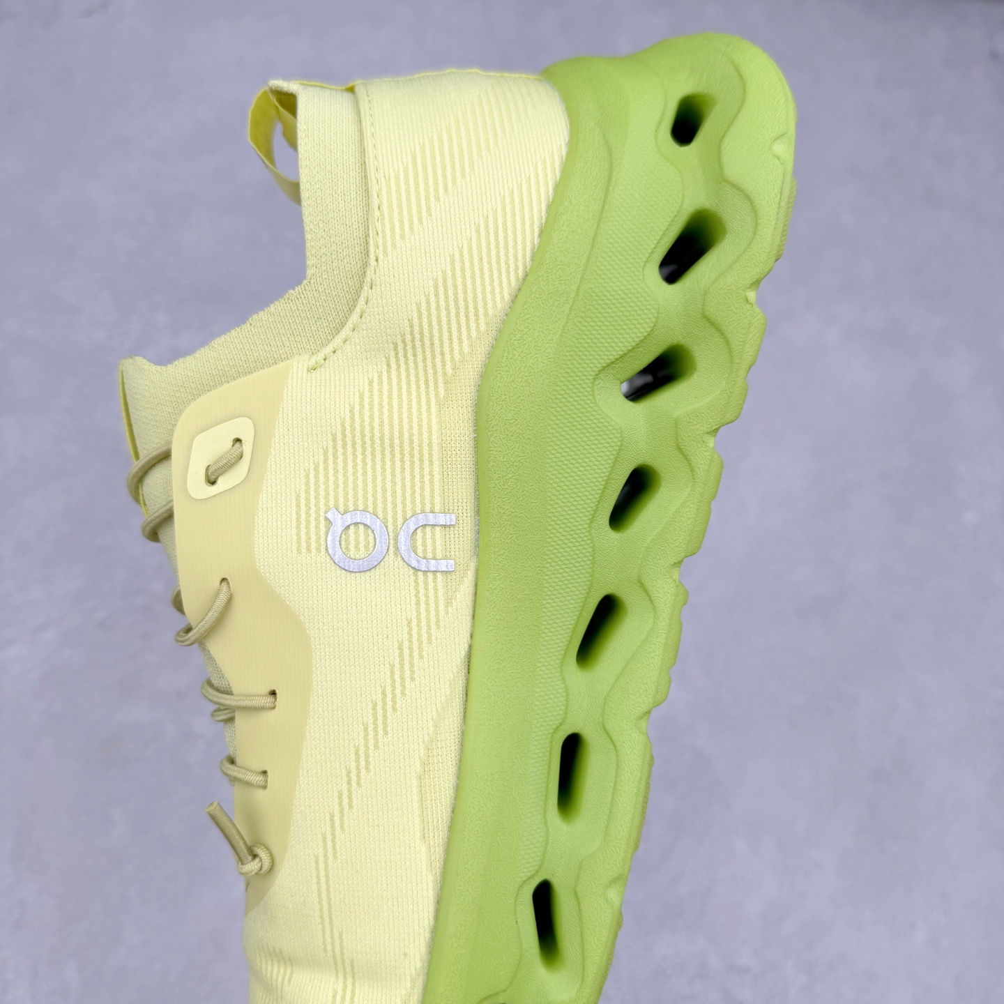 图片[7]-LOEWE x On Cloudtilt 2.0 昂跑罗意威联名 圆头系带生活休闲鞋 此运动品牌 开创于2010年 缓震着陆、强效回弹、轻柔质感的设计构思始终是ON研制关键 与此同时基于“为全球提供革新性的跑步感受”信念 陆续推出了多款跑鞋及其以专业运动人体跑步工程学为设计关键的功能性跑步服饰设备 让跑者不费力气地畅快畅跑 尺码：36 36.5 37.5 38 38.5 39 40 40.5 41 42 42.5 43 44 44.5 45-选品中心