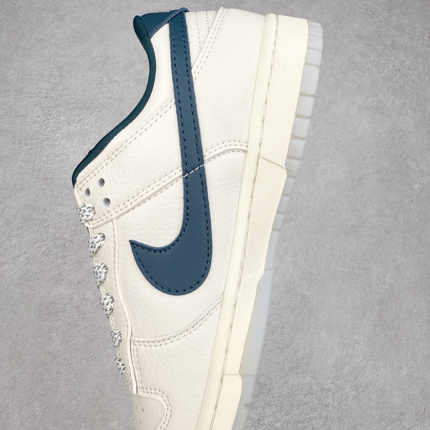 图片[7]-＃纯原福利 NK Dunk Low 定制配色 大厂出品 极力推荐 原装头层材料 独家版型蒸餾加工帶來的是更好的视觉和脚感体验大厂纯原品质出货 清洁度 电绣工艺 皮料切割干净无任何毛边 细节完美 尺码：36 36.5 37.5 38 38.5 39 40 40.5 41 42 42.5 43 44 44.5 45-选品中心