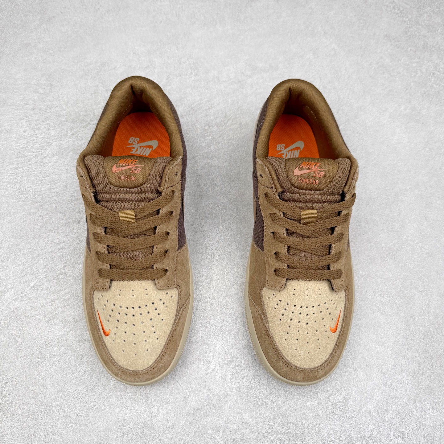 图片[2]-NK SB Force 58 空军58系列低帮休闲运动滑板板鞋 DV5477-201 鞋面由帆布和麂皮拼接 层次感丰富 搭配硫化外底 耐磨耐穿 鞋舌及中底后跟处饰有SB Logo 表明鞋款身份 采用包边设计 经久耐穿 硫化结构则有效提升灵活性 穿上这款全新推出的创意力作 助你耀动街头 尺码：36 36.5 37.5 38 38.5 39 40 40.5 41 42 42.5 43 44 45-选品中心