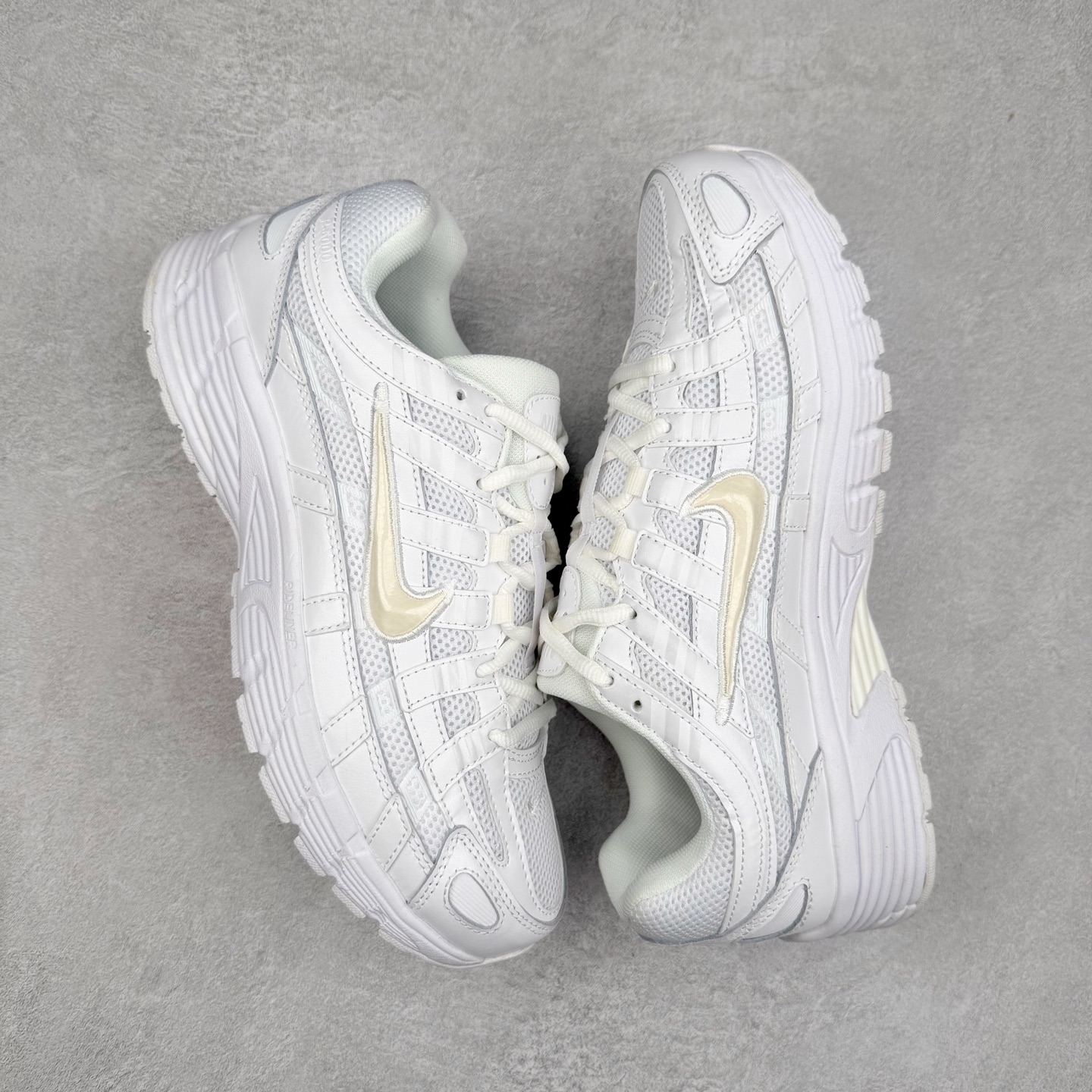 图片[3]-＃福利特价 NK P-6000 系列低帮复古老爹风休闲运动舒适慢跑鞋 融合 Pegasus 过往运动鞋设计 助力 21 世纪早期跑步运动跃升时尚新高度 采用透气网眼布、运动风格线条和耐穿覆面 兼具吸睛外观和舒适感受 中底泡绵以田径赛道为灵感 打造厚实设计 缔造出众缓震性能 尺码：36 36.5 37.5 38 38.5 39 40 40.5 41 42 42.5 43 44 44.5 45-选品中心