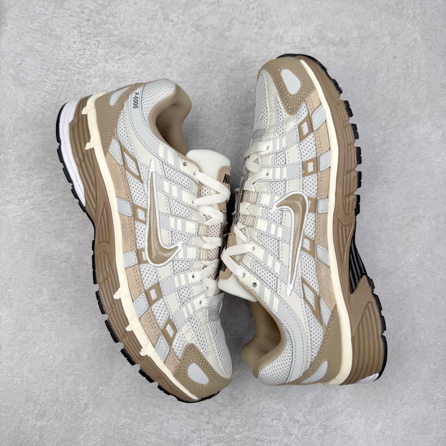 图片[3]-＃福利特价 NK P-6000 系列低帮复古老爹风休闲运动舒适慢跑鞋 融合 Pegasus 过往运动鞋设计 助力 21 世纪早期跑步运动跃升时尚新高度 采用透气网眼布、运动风格线条和耐穿覆面 兼具吸睛外观和舒适感受 中底泡绵以田径赛道为灵感 打造厚实设计 缔造出众缓震性能 尺码：36 36.5 37.5 38 38.5 39 40 40.5 41 42 42.5 43 44 44.5 45-选品中心