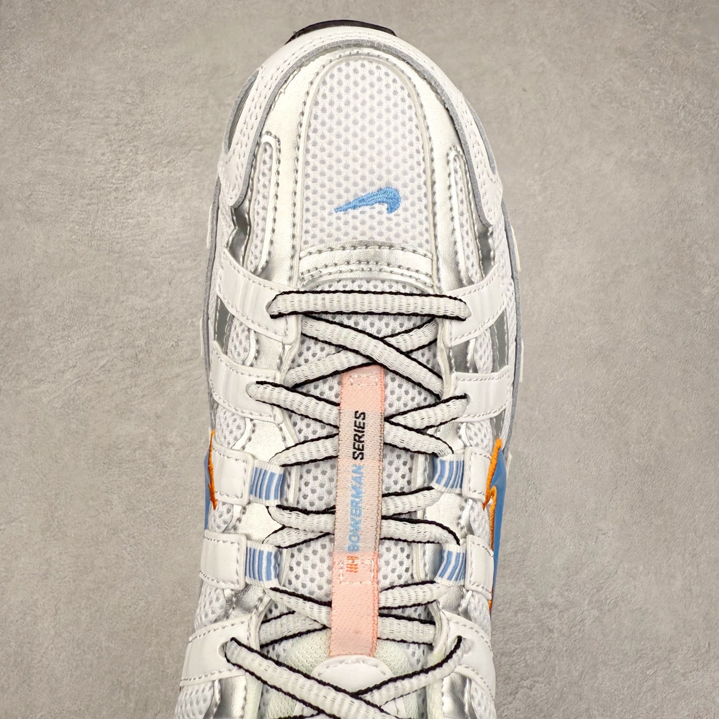 图片[4]-＃福利特价 NK P-6000 系列低帮复古老爹风休闲运动舒适慢跑鞋 融合 Pegasus 过往运动鞋设计 助力 21 世纪早期跑步运动跃升时尚新高度 采用透气网眼布、运动风格线条和耐穿覆面 兼具吸睛外观和舒适感受 中底泡绵以田径赛道为灵感 打造厚实设计 缔造出众缓震性能 尺码：36 36.5 37.5 38 38.5 39 40 40.5 41 42 42.5 43 44 44.5 45-选品中心