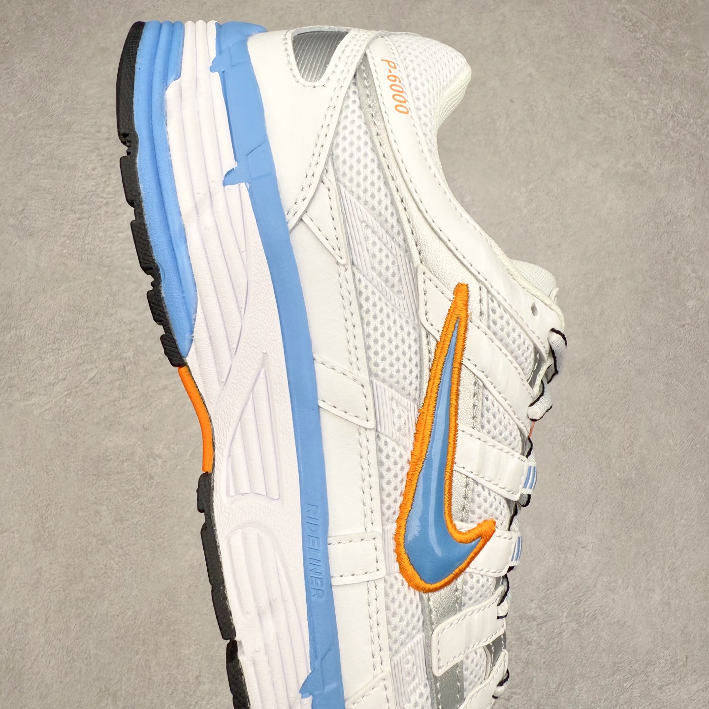 图片[6]-＃福利特价 NK P-6000 系列低帮复古老爹风休闲运动舒适慢跑鞋 融合 Pegasus 过往运动鞋设计 助力 21 世纪早期跑步运动跃升时尚新高度 采用透气网眼布、运动风格线条和耐穿覆面 兼具吸睛外观和舒适感受 中底泡绵以田径赛道为灵感 打造厚实设计 缔造出众缓震性能 尺码：36 36.5 37.5 38 38.5 39 40 40.5 41 42 42.5 43 44 44.5 45-选品中心