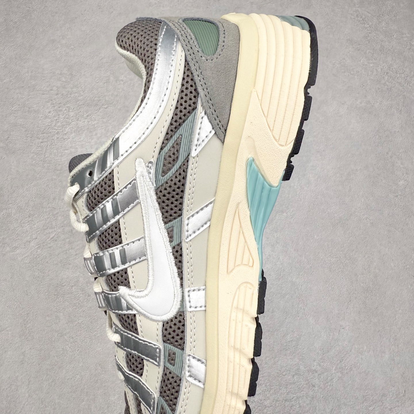 图片[7]-＃福利特价 NK P-6000 系列低帮复古老爹风休闲运动舒适慢跑鞋 融合 Pegasus 过往运动鞋设计 助力 21 世纪早期跑步运动跃升时尚新高度 采用透气网眼布、运动风格线条和耐穿覆面 兼具吸睛外观和舒适感受 中底泡绵以田径赛道为灵感 打造厚实设计 缔造出众缓震性能 尺码：36 36.5 37.5 38 38.5 39 40 40.5 41 42 42.5 43 44 44.5 45-选品中心