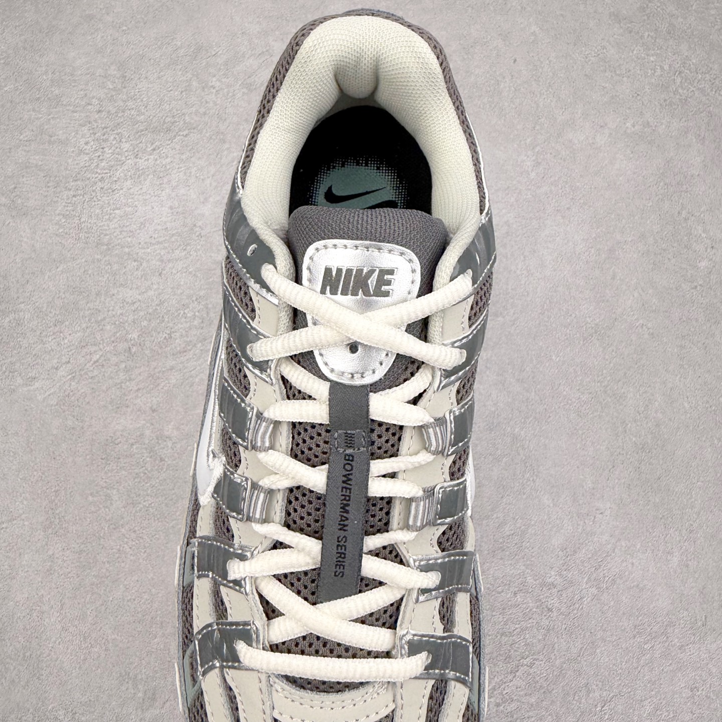 图片[5]-＃福利特价 NK P-6000 系列低帮复古老爹风休闲运动舒适慢跑鞋 融合 Pegasus 过往运动鞋设计 助力 21 世纪早期跑步运动跃升时尚新高度 采用透气网眼布、运动风格线条和耐穿覆面 兼具吸睛外观和舒适感受 中底泡绵以田径赛道为灵感 打造厚实设计 缔造出众缓震性能 尺码：36 36.5 37.5 38 38.5 39 40 40.5 41 42 42.5 43 44 44.5 45-选品中心