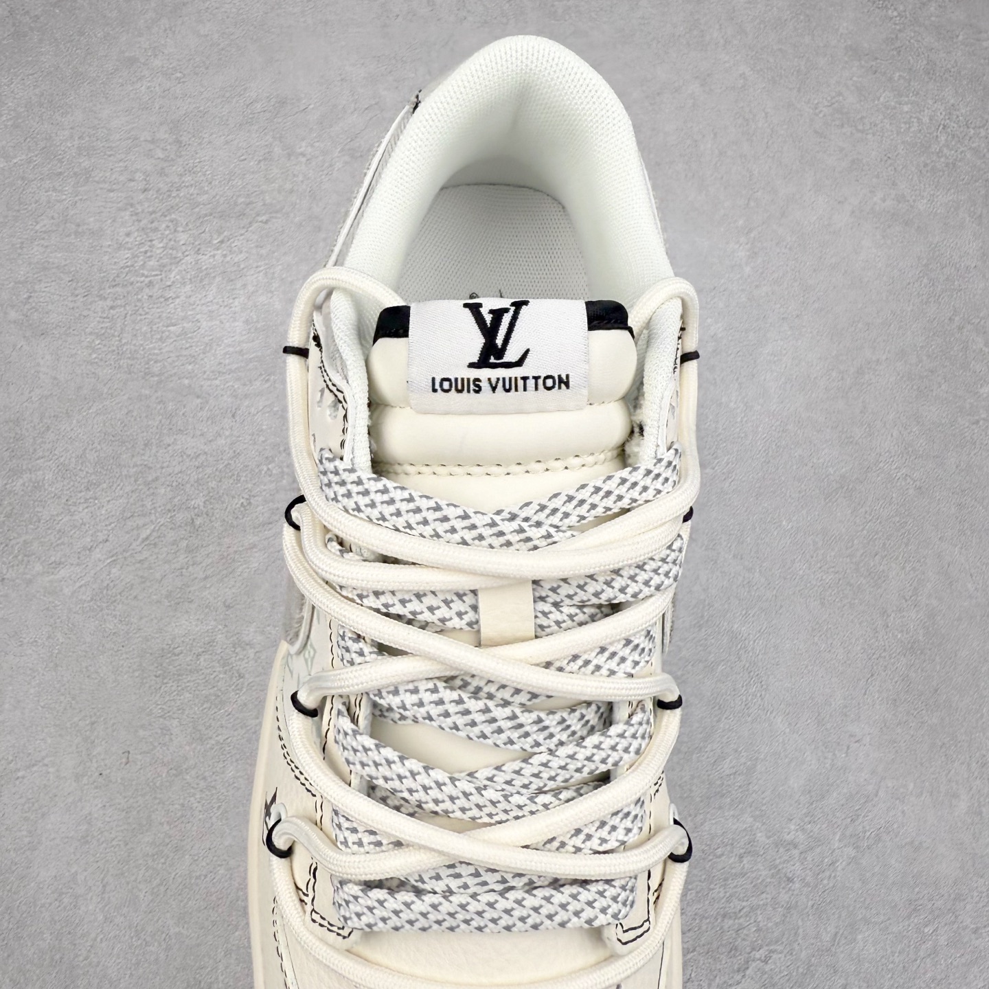 图片[5]-NK Dunk Low 定制配色 YX5066-379 大厂出品 极力推荐 原装头层材料 独家版型蒸餾加工帶來的是更好的视觉和脚感体验大厂纯原品质出货 清洁度 电绣工艺 皮料切割干净无任何毛边 细节完美 实拍调校N版已经零色差零失真 百分百还原实物色彩所见即所得 不存在货不对板色差等低级问题 选购参考实物拍摄 不混卖不参货 只用心做好货严格选品 承诺混一赔十 尺码：36 36.5 37.5 38 38.5 39 40 40.5 41 42 42.5 43 44 44.5 45-选品中心