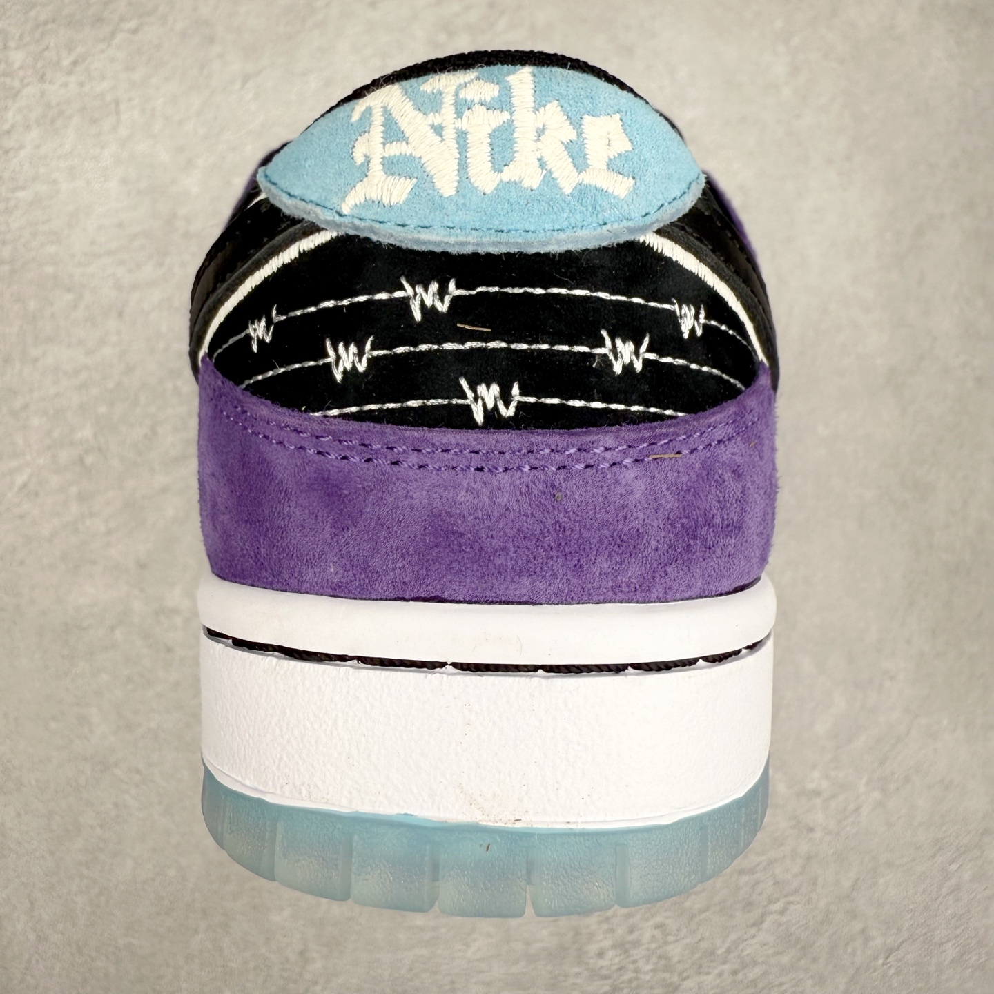 图片[8]-＃F版 Hayley Wilson x NK Dunk SB DUNK LOW PRO 联名紫黑白 HJ0513-500 极限压缩利润空间 超乎所想的高性价比 用料绝不含糊 原盒原配 正确耐磨橡胶大底 超高清洁度 全鞋零毛边皮料切割 全套原楦原模倾力打造完美版型 尺码：36 36.5 37.5 38 38.5 39 40 40.5 41 42 42.5 43 44 44.5 45 46 47.5-选品中心