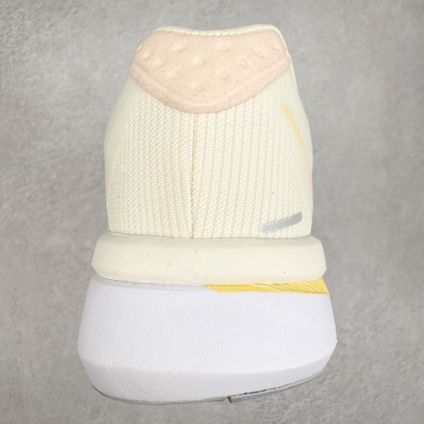 图片[8]-AD Adizero Boston 13 夏季透气网眼竞速跑鞋 JS4952 融合Lightstrike和Lightstrike Pro技术 采用乙烯/乙酸乙烯酯(EVA)材质 打造舒适中底 含ENERGYROD能量碳柱 旨在为步伐添活力 尺码：36 36.5 37 38 38.5 39 40 40.5 41 42 42.5 43 44 44.5 45-选品中心