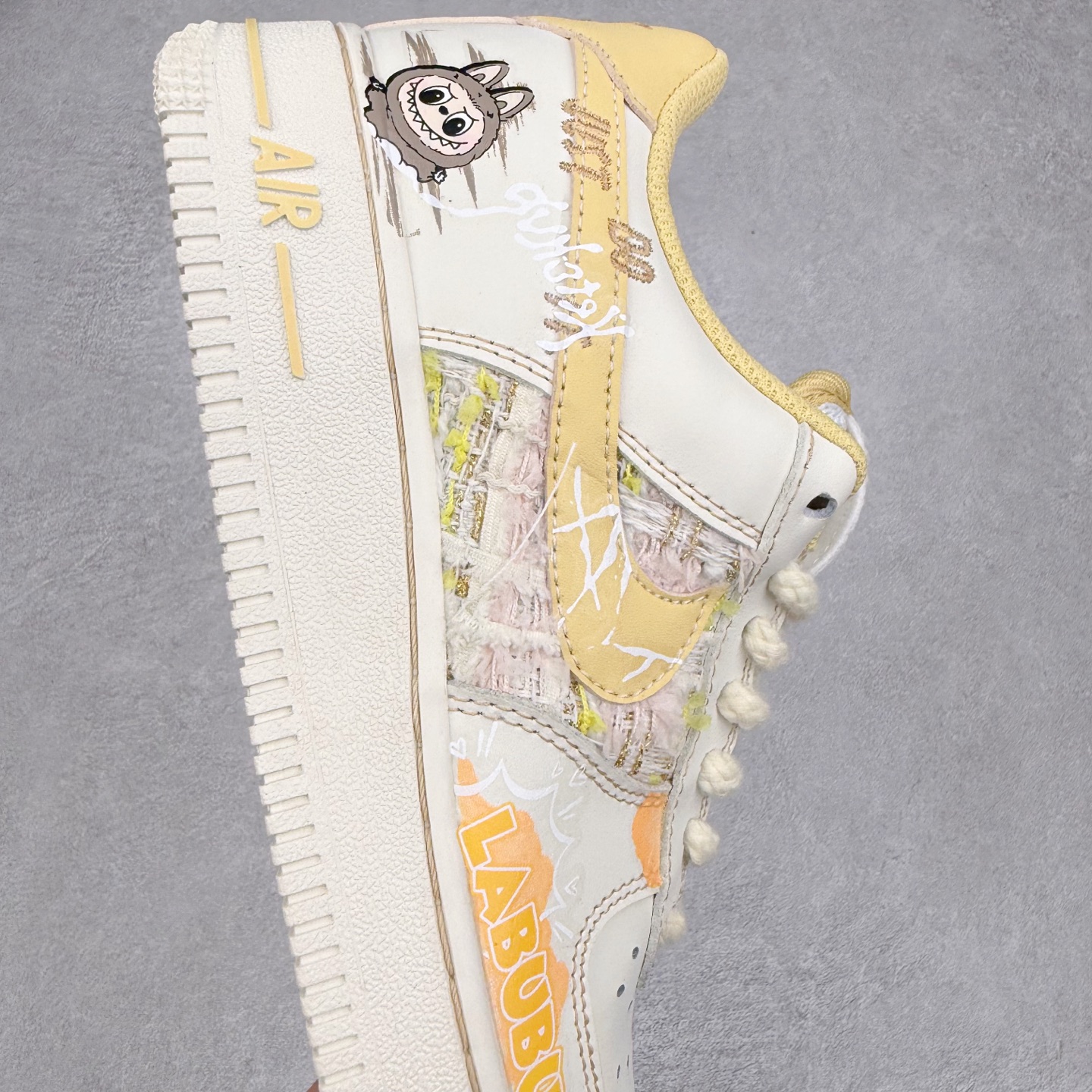 图片[6]-NK Air Force 1´07 Low 空军一号低帮百搭休闲运动板鞋 FJ7740-610 柔软、弹性十足的缓震性能和出色的中底设计 横跨复古与现代的外型结合 造就出风靡全球 三十多年的Force 1 直到今天还深受青睐 实拍调校N版已经零色差零失真 百分百还原实物色彩所见即所得 不存在货不对板色差等低级问题 选购参考实物拍摄 不混卖不参货 只用心做好货严格选品 承诺混一赔十 尺码：36 36.5 37.5 38 38.5 39 40 40.5 41 42 42.5 43 44 44.5 45-选品中心