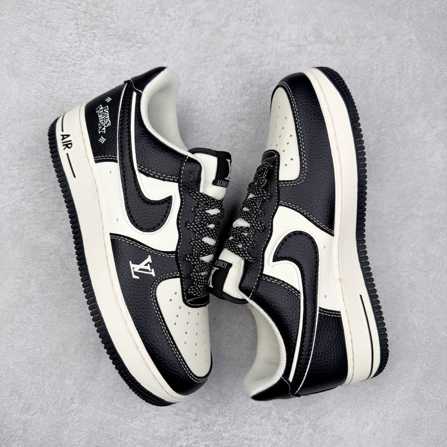 图片[3]-NK Air Force 1´07 Low 空军一号低帮百搭休闲运动板鞋 HJ3188-006 柔软、弹性十足的缓震性能和出色的中底设计 横跨复古与现代的外型结合 造就出风靡全球 三十多年的Force 1 直到今天还深受青睐 实拍调校N版已经零色差零失真 百分百还原实物色彩所见即所得 不存在货不对板色差等低级问题 选购参考实物拍摄 不混卖不参货 只用心做好货严格选品 承诺混一赔十 尺码：36 36.5 37.5 38 38.5 39 40 40.5 41 42 42.5 43 44 44.5 45-选品中心