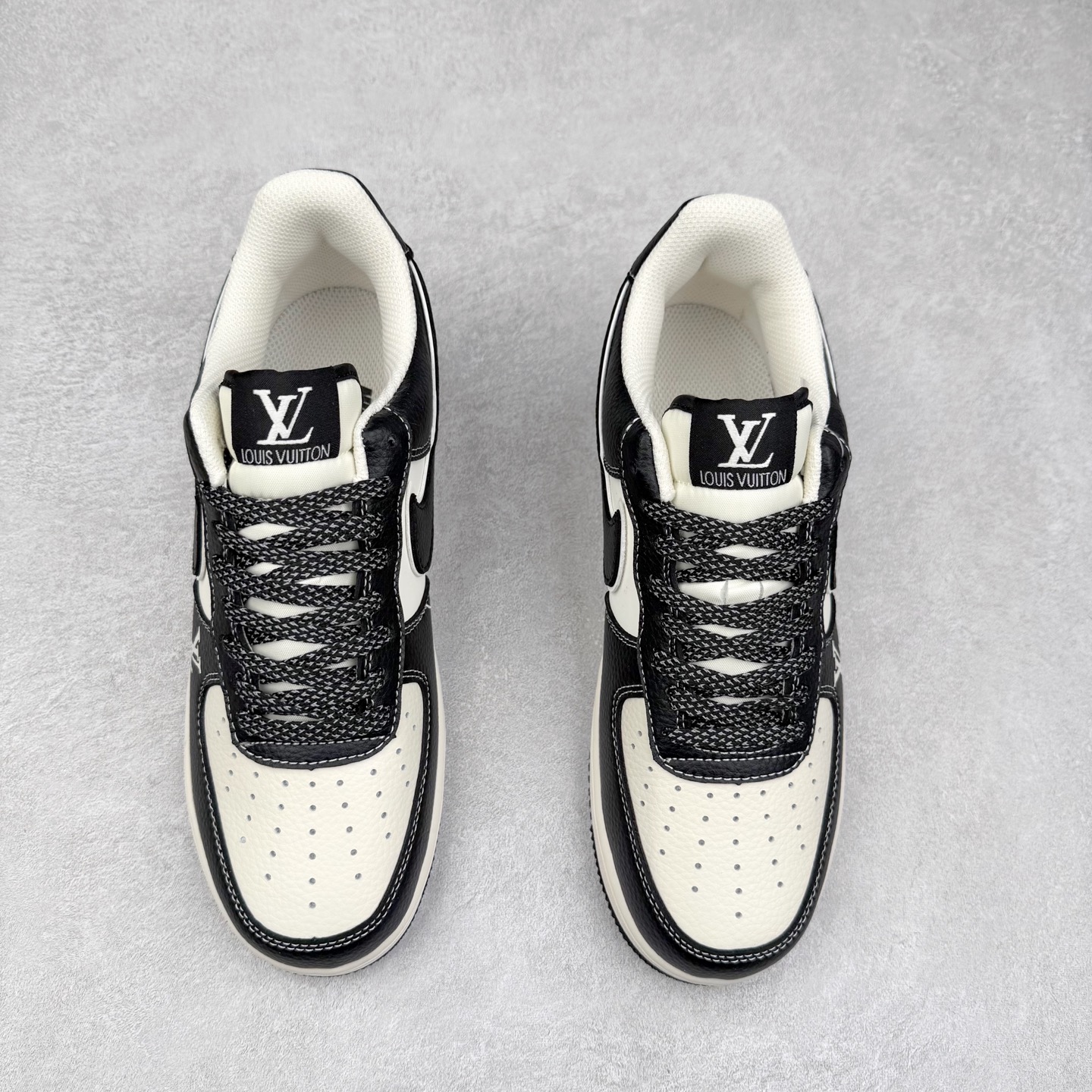 图片[2]-NK Air Force 1´07 Low 空军一号低帮百搭休闲运动板鞋 HJ3188-006 柔软、弹性十足的缓震性能和出色的中底设计 横跨复古与现代的外型结合 造就出风靡全球 三十多年的Force 1 直到今天还深受青睐 实拍调校N版已经零色差零失真 百分百还原实物色彩所见即所得 不存在货不对板色差等低级问题 选购参考实物拍摄 不混卖不参货 只用心做好货严格选品 承诺混一赔十 尺码：36 36.5 37.5 38 38.5 39 40 40.5 41 42 42.5 43 44 44.5 45-选品中心