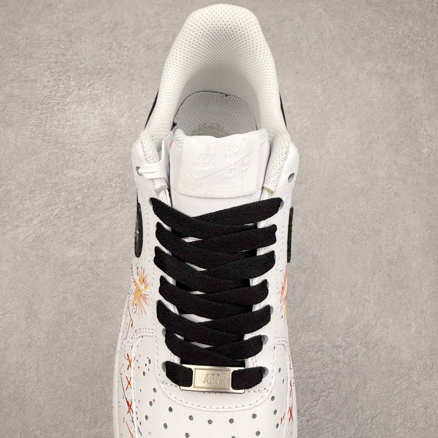 图片[5]-NK Air Force 1´07 Low 空军一号低帮百搭休闲运动板鞋 ZH0316-088 柔软、弹性十足的缓震性能和出色的中底设计 横跨复古与现代的外型结合 造就出风靡全球 三十多年的Force 1 直到今天还深受青睐 实拍调校N版已经零色差零失真 百分百还原实物色彩所见即所得 不存在货不对板色差等低级问题 选购参考实物拍摄 不混卖不参货 只用心做好货严格选品 承诺混一赔十 尺码：36 36.5 37.5 38 38.5 39 40 40.5 41 42 42.5 43 44 44.5 45-选品中心