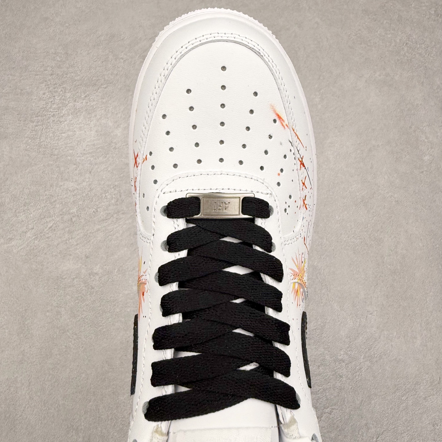 图片[4]-NK Air Force 1´07 Low 空军一号低帮百搭休闲运动板鞋 ZH0316-088 柔软、弹性十足的缓震性能和出色的中底设计 横跨复古与现代的外型结合 造就出风靡全球 三十多年的Force 1 直到今天还深受青睐 实拍调校N版已经零色差零失真 百分百还原实物色彩所见即所得 不存在货不对板色差等低级问题 选购参考实物拍摄 不混卖不参货 只用心做好货严格选品 承诺混一赔十 尺码：36 36.5 37.5 38 38.5 39 40 40.5 41 42 42.5 43 44 44.5 45-选品中心