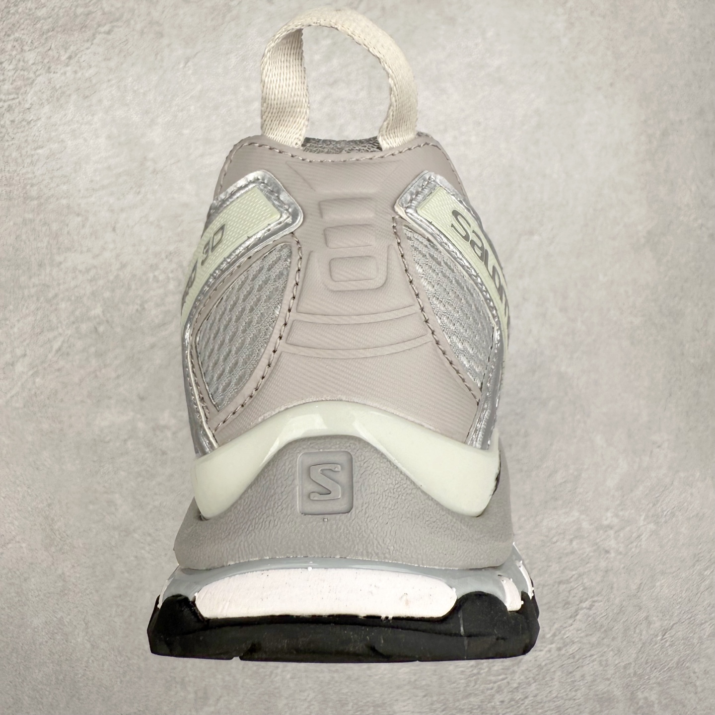 图片[8]-＃TG福利特价 SALOMON XA Pro 3D ADV 萨洛蒙潮流越野机能户外功能鞋 鞋面采用SENSIFT贴合技术 全方位贴合包裹脚型 鞋跟部鞋底牵引设计 提供强大的抓地性能 更适应野外崎岖不平的道路 其3D ADVANCED CHASSIS底盘 材料轻量大化 钉齿设计更具稳定性 防护性 鞋底易磨损区运用CONTAGRIP高耐磨材料 应对城市硬质路面长距离跑考验 尺码：36 36.5 37.5 38 38.5 39 40 40.5 41 42 42.5 43 44 44.5 45-选品中心