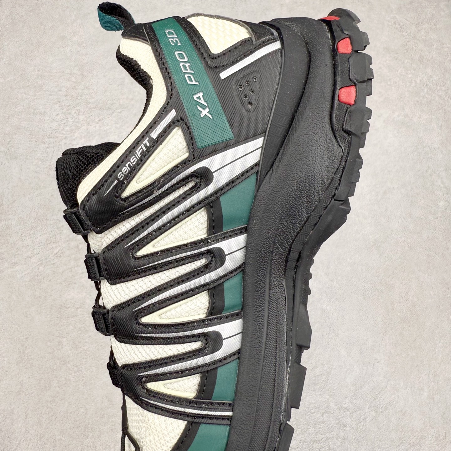 图片[7]-＃TG福利特价 SALOMON XA Pro 3D ADV 萨洛蒙潮流越野机能户外功能鞋 鞋面采用SENSIFT贴合技术 全方位贴合包裹脚型 鞋跟部鞋底牵引设计 提供强大的抓地性能 更适应野外崎岖不平的道路 其3D ADVANCED CHASSIS底盘 材料轻量大化 钉齿设计更具稳定性 防护性 鞋底易磨损区运用CONTAGRIP高耐磨材料 应对城市硬质路面长距离跑考验 尺码：36 36.5 37.5 38 38.5 39 40 40.5 41 42 42.5 43 44 44.5 45-选品中心