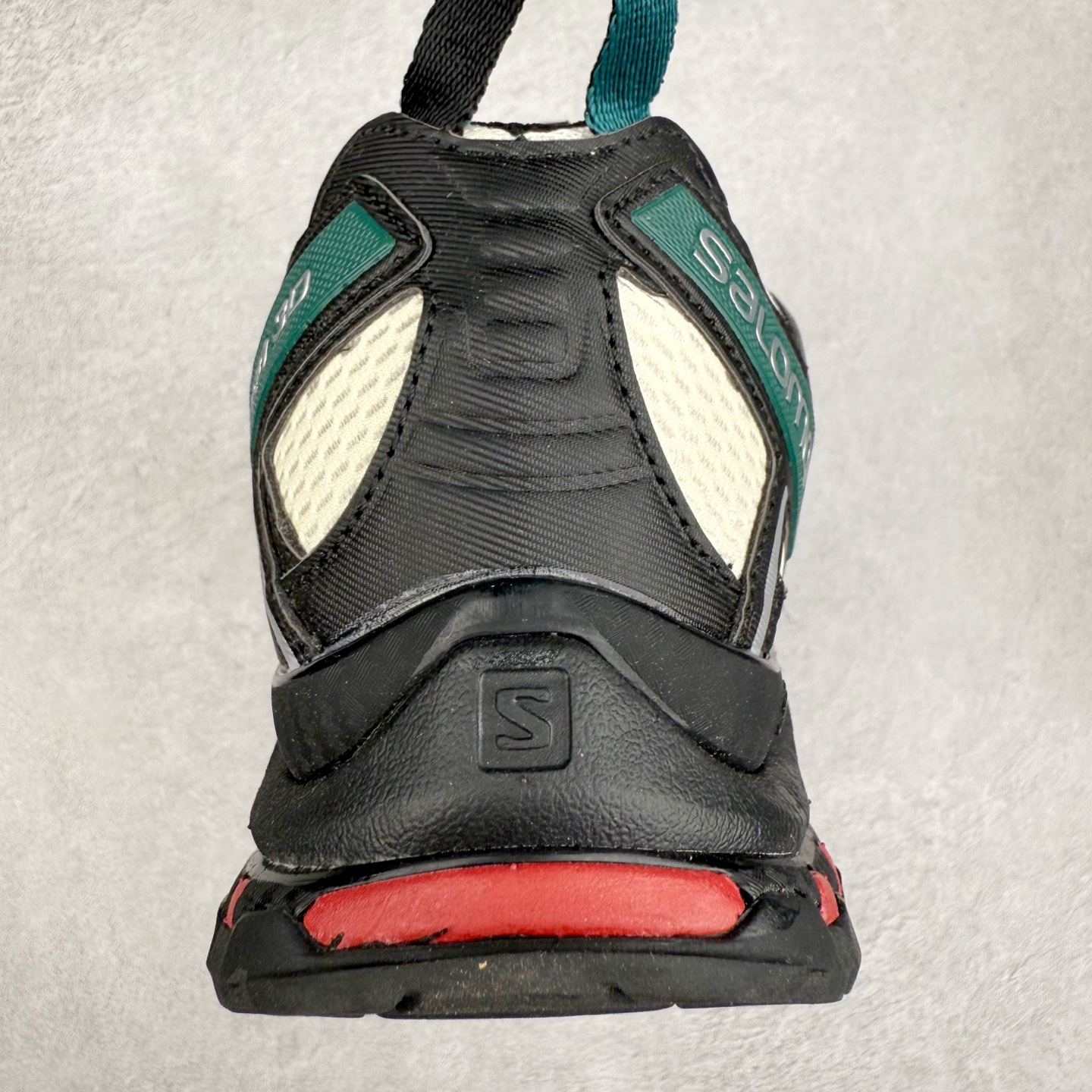 图片[8]-＃TG福利特价 SALOMON XA Pro 3D ADV 萨洛蒙潮流越野机能户外功能鞋 鞋面采用SENSIFT贴合技术 全方位贴合包裹脚型 鞋跟部鞋底牵引设计 提供强大的抓地性能 更适应野外崎岖不平的道路 其3D ADVANCED CHASSIS底盘 材料轻量大化 钉齿设计更具稳定性 防护性 鞋底易磨损区运用CONTAGRIP高耐磨材料 应对城市硬质路面长距离跑考验 尺码：36 36.5 37.5 38 38.5 39 40 40.5 41 42 42.5 43 44 44.5 45-选品中心