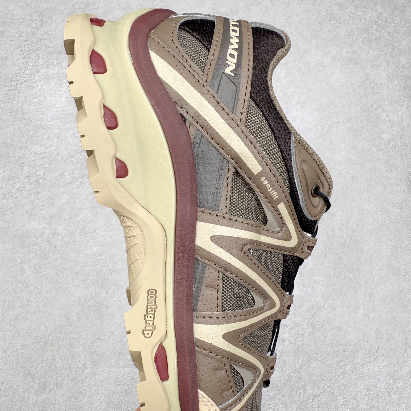 图片[6]-＃TG福利特价️ Salomon XT-QUEST ADV 萨洛蒙潮流越野机能户外功能鞋 纯原外贸平台特供订单 耗时半年巨作 全套原纸板楦头开发 原厂特供网布配套加持 确保原汁原味 完美呈现版型 原档数据独家私模五层组合大底 男女鞋同步官方开发至46.5 原装Ortholite轻量化鞋垫 中底布带钢印编号 原厂TPU锁扣 进口港宝加持 后跟自然饱满 还原公司包裹性 基于 SALOMON 初代 XT 鞋身造型并搭载 4D ADVANCED CHASSIS™ 大底打造而成 为这款 XT-QUEST 带来了多项足部控制与保护等功能性 如在运动过程中控制左右晃动的过程而提高稳定性、改善长途越野过程中足中到足尖的过渡、提高感知岩石的精确度以抵抗尖锐物体对脚底的伤害以及采用动态缓冲来增强穿着舒适感 从而减轻疲劳感 使 XT-QUEST 成为一双舒适且安全的户外之履 尺码：36 36.5 37.5 38 38.5 39 40 40.5 41 42 42.5 43 44 44.5 45-选品中心