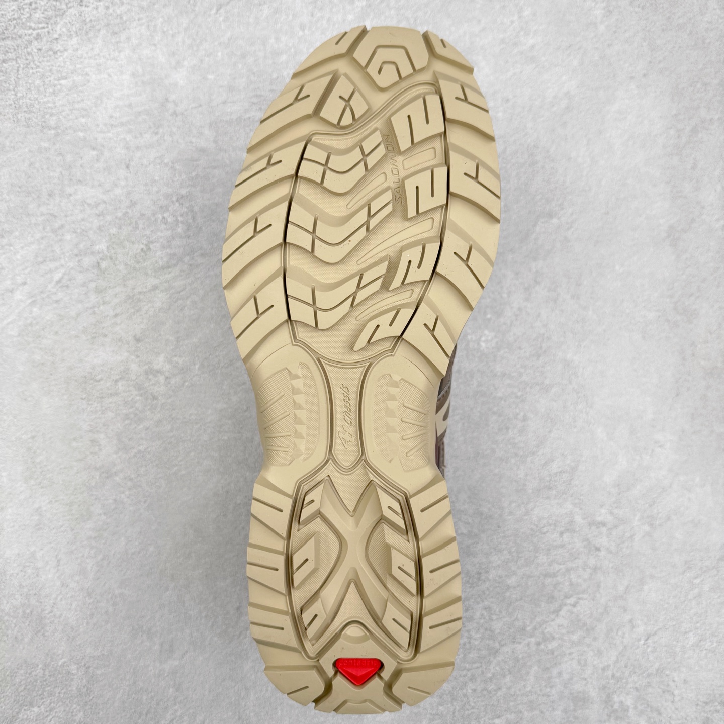 图片[9]-＃TG福利特价️ Salomon XT-QUEST ADV 萨洛蒙潮流越野机能户外功能鞋 纯原外贸平台特供订单 耗时半年巨作 全套原纸板楦头开发 原厂特供网布配套加持 确保原汁原味 完美呈现版型 原档数据独家私模五层组合大底 男女鞋同步官方开发至46.5 原装Ortholite轻量化鞋垫 中底布带钢印编号 原厂TPU锁扣 进口港宝加持 后跟自然饱满 还原公司包裹性 基于 SALOMON 初代 XT 鞋身造型并搭载 4D ADVANCED CHASSIS™ 大底打造而成 为这款 XT-QUEST 带来了多项足部控制与保护等功能性 如在运动过程中控制左右晃动的过程而提高稳定性、改善长途越野过程中足中到足尖的过渡、提高感知岩石的精确度以抵抗尖锐物体对脚底的伤害以及采用动态缓冲来增强穿着舒适感 从而减轻疲劳感 使 XT-QUEST 成为一双舒适且安全的户外之履 尺码：36 36.5 37.5 38 38.5 39 40 40.5 41 42 42.5 43 44 44.5 45-选品中心