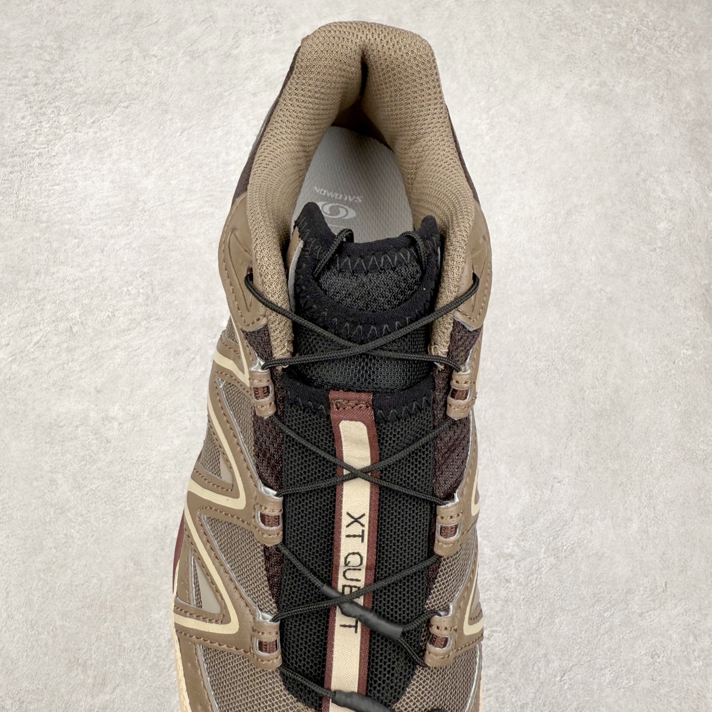 图片[5]-＃TG福利特价️ Salomon XT-QUEST ADV 萨洛蒙潮流越野机能户外功能鞋 纯原外贸平台特供订单 耗时半年巨作 全套原纸板楦头开发 原厂特供网布配套加持 确保原汁原味 完美呈现版型 原档数据独家私模五层组合大底 男女鞋同步官方开发至46.5 原装Ortholite轻量化鞋垫 中底布带钢印编号 原厂TPU锁扣 进口港宝加持 后跟自然饱满 还原公司包裹性 基于 SALOMON 初代 XT 鞋身造型并搭载 4D ADVANCED CHASSIS™ 大底打造而成 为这款 XT-QUEST 带来了多项足部控制与保护等功能性 如在运动过程中控制左右晃动的过程而提高稳定性、改善长途越野过程中足中到足尖的过渡、提高感知岩石的精确度以抵抗尖锐物体对脚底的伤害以及采用动态缓冲来增强穿着舒适感 从而减轻疲劳感 使 XT-QUEST 成为一双舒适且安全的户外之履 尺码：36 36.5 37.5 38 38.5 39 40 40.5 41 42 42.5 43 44 44.5 45-选品中心