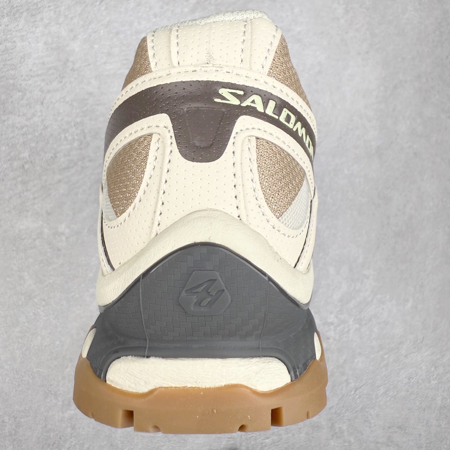 图片[8]-＃TG福利特价️ Salomon XT-QUEST ADV 萨洛蒙潮流越野机能户外功能鞋 纯原外贸平台特供订单 耗时半年巨作 全套原纸板楦头开发 原厂特供网布配套加持 确保原汁原味 完美呈现版型 原档数据独家私模五层组合大底 男女鞋同步官方开发至46.5 原装Ortholite轻量化鞋垫 中底布带钢印编号 原厂TPU锁扣 进口港宝加持 后跟自然饱满 还原公司包裹性 基于 SALOMON 初代 XT 鞋身造型并搭载 4D ADVANCED CHASSIS™ 大底打造而成 为这款 XT-QUEST 带来了多项足部控制与保护等功能性 如在运动过程中控制左右晃动的过程而提高稳定性、改善长途越野过程中足中到足尖的过渡、提高感知岩石的精确度以抵抗尖锐物体对脚底的伤害以及采用动态缓冲来增强穿着舒适感 从而减轻疲劳感 使 XT-QUEST 成为一双舒适且安全的户外之履 尺码：36 36.5 37.5 38 38.5 39 40 40.5 41 42 42.5 43 44 44.5 45-选品中心