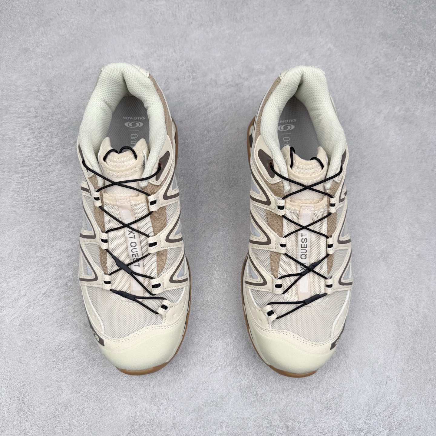 图片[2]-＃TG福利特价️ Salomon XT-QUEST ADV 萨洛蒙潮流越野机能户外功能鞋 纯原外贸平台特供订单 耗时半年巨作 全套原纸板楦头开发 原厂特供网布配套加持 确保原汁原味 完美呈现版型 原档数据独家私模五层组合大底 男女鞋同步官方开发至46.5 原装Ortholite轻量化鞋垫 中底布带钢印编号 原厂TPU锁扣 进口港宝加持 后跟自然饱满 还原公司包裹性 基于 SALOMON 初代 XT 鞋身造型并搭载 4D ADVANCED CHASSIS™ 大底打造而成 为这款 XT-QUEST 带来了多项足部控制与保护等功能性 如在运动过程中控制左右晃动的过程而提高稳定性、改善长途越野过程中足中到足尖的过渡、提高感知岩石的精确度以抵抗尖锐物体对脚底的伤害以及采用动态缓冲来增强穿着舒适感 从而减轻疲劳感 使 XT-QUEST 成为一双舒适且安全的户外之履 尺码：36 36.5 37.5 38 38.5 39 40 40.5 41 42 42.5 43 44 44.5 45-选品中心