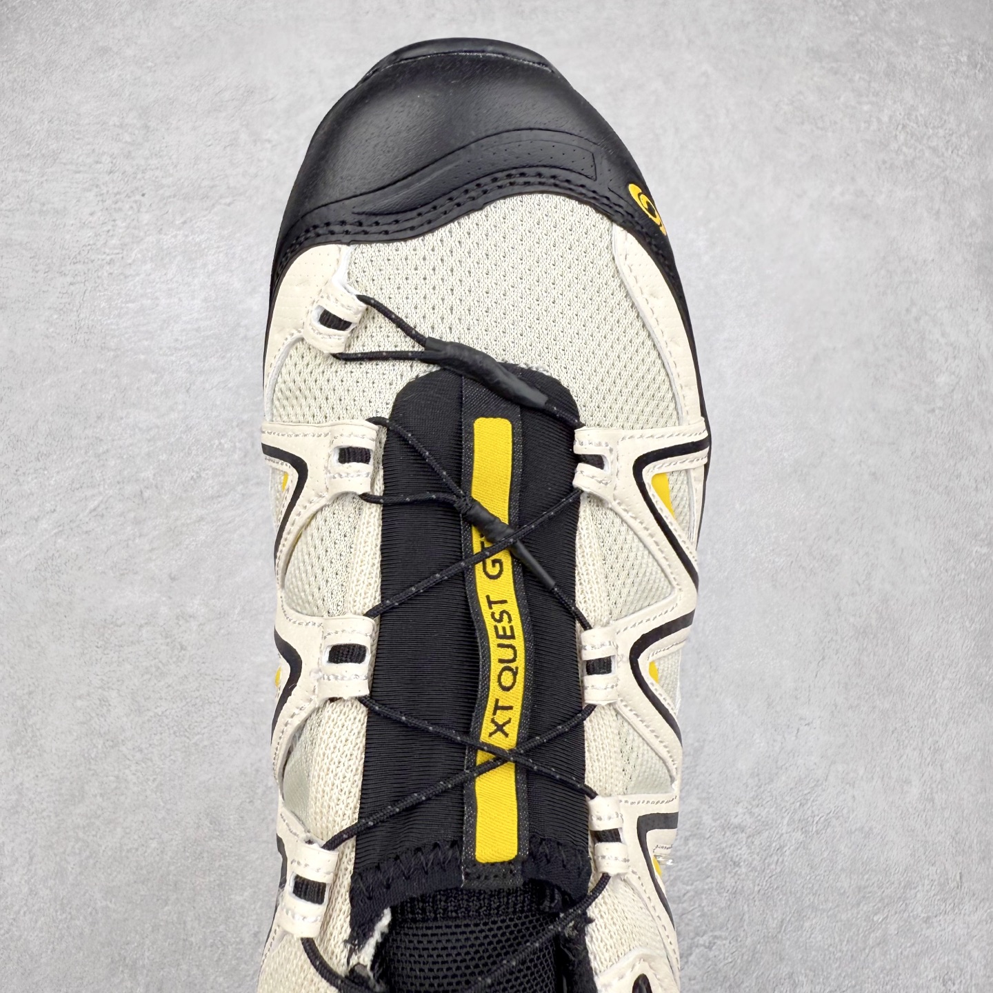 图片[4]-＃TG福利特价️ Salomon XT-QUEST ADV 萨洛蒙潮流越野机能户外功能鞋 纯原外贸平台特供订单 耗时半年巨作 全套原纸板楦头开发 原厂特供网布配套加持 确保原汁原味 完美呈现版型 原档数据独家私模五层组合大底 男女鞋同步官方开发至46.5 原装Ortholite轻量化鞋垫 中底布带钢印编号 原厂TPU锁扣 进口港宝加持 后跟自然饱满 还原公司包裹性 基于 SALOMON 初代 XT 鞋身造型并搭载 4D ADVANCED CHASSIS™ 大底打造而成 为这款 XT-QUEST 带来了多项足部控制与保护等功能性 如在运动过程中控制左右晃动的过程而提高稳定性、改善长途越野过程中足中到足尖的过渡、提高感知岩石的精确度以抵抗尖锐物体对脚底的伤害以及采用动态缓冲来增强穿着舒适感 从而减轻疲劳感 使 XT-QUEST 成为一双舒适且安全的户外之履 尺码：36 36.5 37.5 38 38.5 39 40 40.5 41 42 42.5 43 44 44.5 45-选品中心