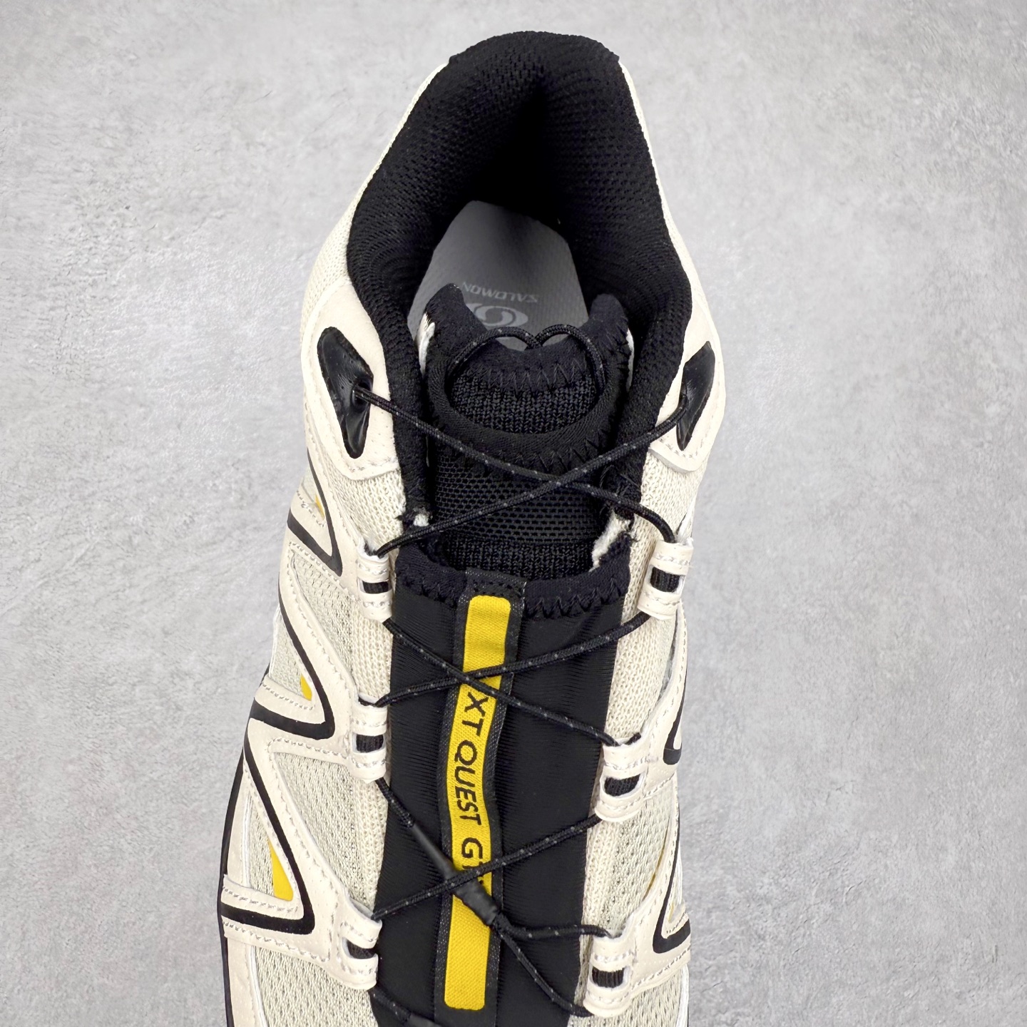 图片[5]-＃TG福利特价️ Salomon XT-QUEST ADV 萨洛蒙潮流越野机能户外功能鞋 纯原外贸平台特供订单 耗时半年巨作 全套原纸板楦头开发 原厂特供网布配套加持 确保原汁原味 完美呈现版型 原档数据独家私模五层组合大底 男女鞋同步官方开发至46.5 原装Ortholite轻量化鞋垫 中底布带钢印编号 原厂TPU锁扣 进口港宝加持 后跟自然饱满 还原公司包裹性 基于 SALOMON 初代 XT 鞋身造型并搭载 4D ADVANCED CHASSIS™ 大底打造而成 为这款 XT-QUEST 带来了多项足部控制与保护等功能性 如在运动过程中控制左右晃动的过程而提高稳定性、改善长途越野过程中足中到足尖的过渡、提高感知岩石的精确度以抵抗尖锐物体对脚底的伤害以及采用动态缓冲来增强穿着舒适感 从而减轻疲劳感 使 XT-QUEST 成为一双舒适且安全的户外之履 尺码：36 36.5 37.5 38 38.5 39 40 40.5 41 42 42.5 43 44 44.5 45-选品中心