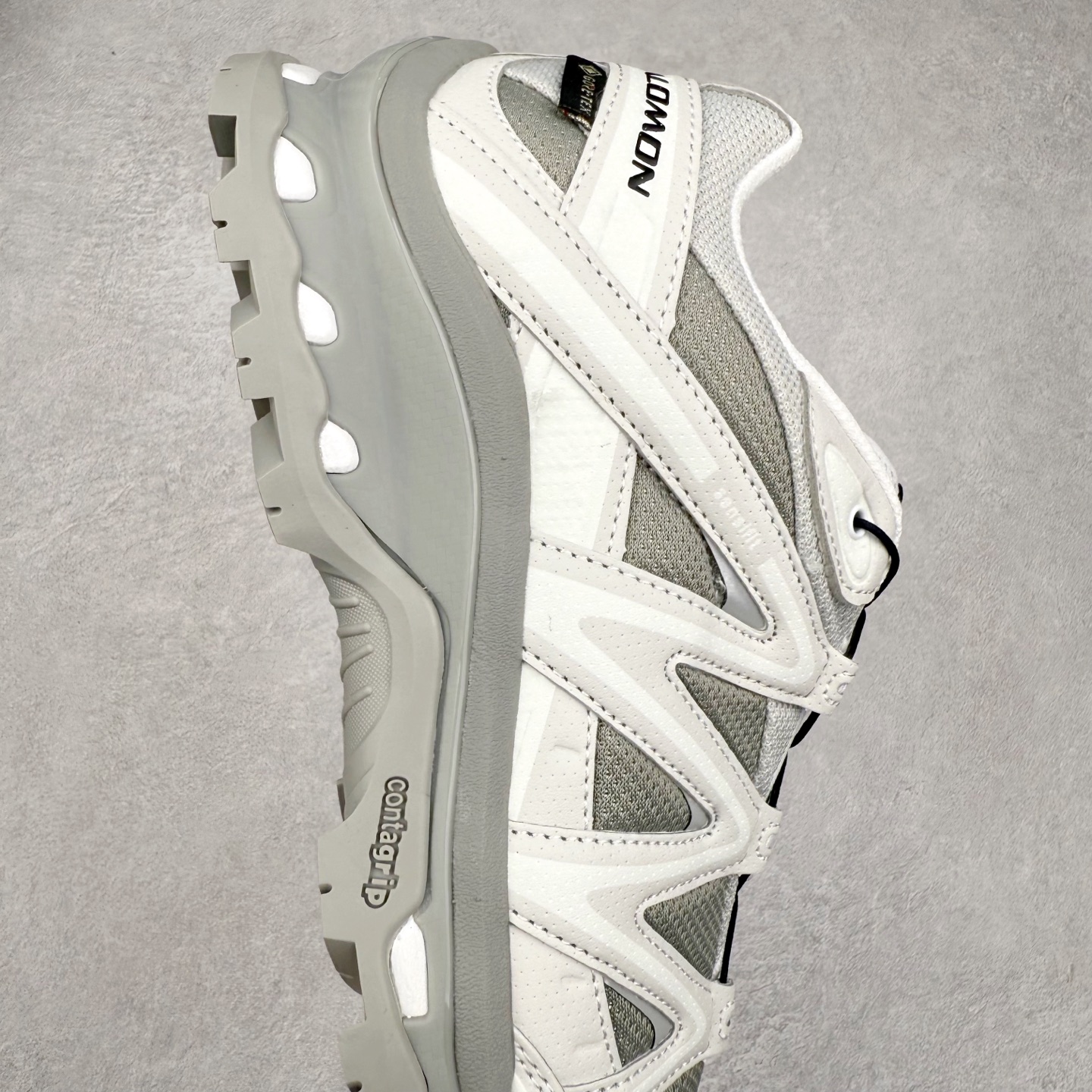 图片[6]-＃TG福利特价️ Salomon XT-QUEST ADV 萨洛蒙潮流越野机能户外功能鞋 纯原外贸平台特供订单 耗时半年巨作 全套原纸板楦头开发 原厂特供网布配套加持 确保原汁原味 完美呈现版型 原档数据独家私模五层组合大底 男女鞋同步官方开发至46.5 原装Ortholite轻量化鞋垫 中底布带钢印编号 原厂TPU锁扣 进口港宝加持 后跟自然饱满 还原公司包裹性 基于 SALOMON 初代 XT 鞋身造型并搭载 4D ADVANCED CHASSIS™ 大底打造而成 为这款 XT-QUEST 带来了多项足部控制与保护等功能性 如在运动过程中控制左右晃动的过程而提高稳定性、改善长途越野过程中足中到足尖的过渡、提高感知岩石的精确度以抵抗尖锐物体对脚底的伤害以及采用动态缓冲来增强穿着舒适感 从而减轻疲劳感 使 XT-QUEST 成为一双舒适且安全的户外之履 尺码：36 36.5 37.5 38 38.5 39 40 40.5 41 42 42.5 43 44 44.5 45-选品中心