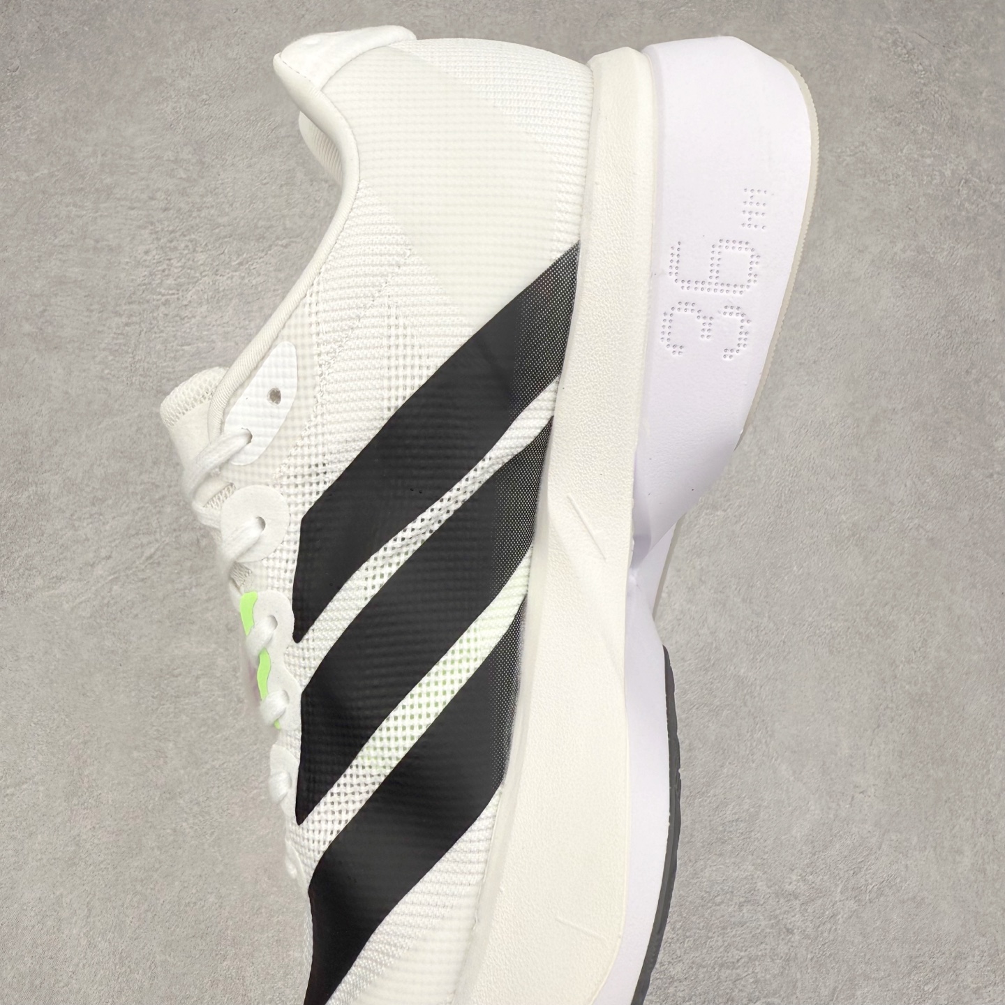 图片[7]-AD Adizero Boston 13 夏季透气网眼竞速跑鞋 JP7149 融合Lightstrike和Lightstrike Pro技术 采用乙烯/乙酸乙烯酯(EVA)材质 打造舒适中底 含ENERGYROD能量碳柱 旨在为步伐添活力 尺码：36 36.5 37 38 38.5 39 40 40.5 41 42 42.5 43 44 44.5 45-选品中心