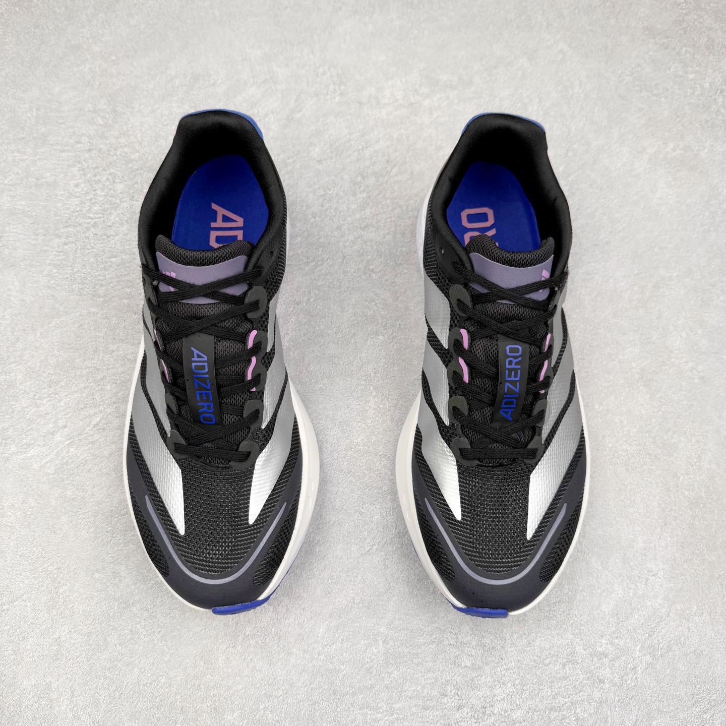 图片[2]-AD Adizero Boston 13 夏季透气网眼竞速跑鞋 JS4950 融合Lightstrike和Lightstrike Pro技术 采用乙烯/乙酸乙烯酯(EVA)材质 打造舒适中底 含ENERGYROD能量碳柱 旨在为步伐添活力 尺码：36 36.5 37 38 38.5 39 40 40.5 41 42 42.5 43 44 44.5 45-选品中心