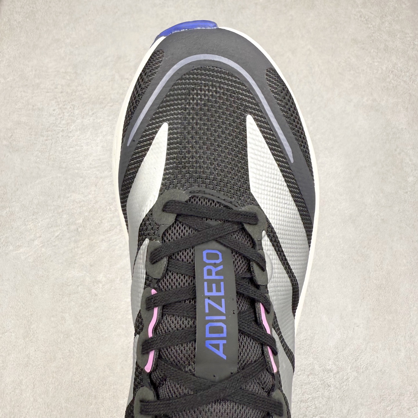 图片[4]-AD Adizero Boston 13 夏季透气网眼竞速跑鞋 JS4950 融合Lightstrike和Lightstrike Pro技术 采用乙烯/乙酸乙烯酯(EVA)材质 打造舒适中底 含ENERGYROD能量碳柱 旨在为步伐添活力 尺码：36 36.5 37 38 38.5 39 40 40.5 41 42 42.5 43 44 44.5 45-选品中心