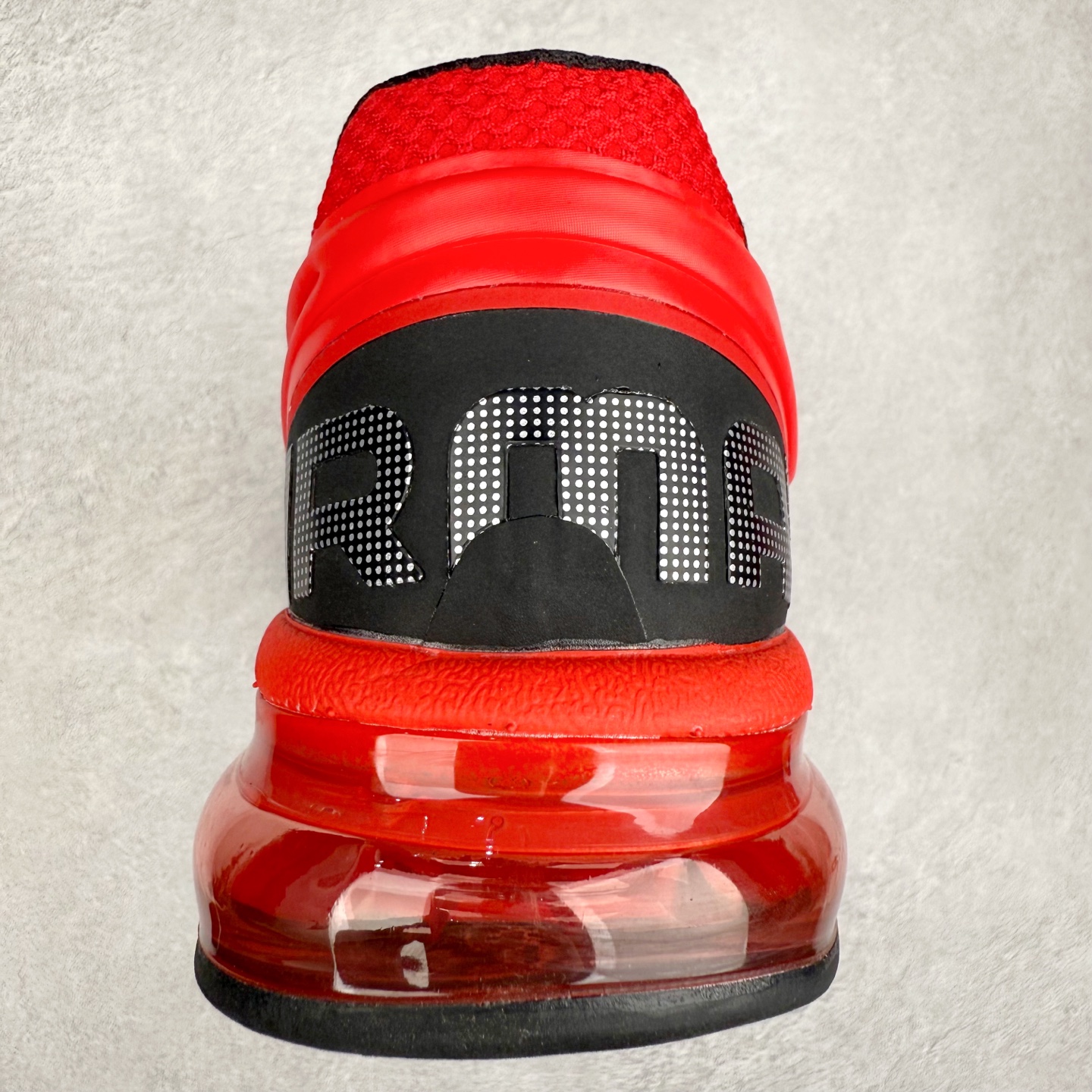 图片[8]-NK Air Max 2013 经典舒适时尚耐磨透气低帮气垫跑步鞋 554886-600 携时尚设计闪亮回归 出众有型 采用网眼布细节和运动风无缝覆面 助你保持清爽感受 塑就焕新造型 经典 Flywire 设计搭配经典全掌型 Max Air 缓震配置 缔造出众舒适感和支撑效果实拍调校N版已经零色差零失真 百分百还原实物色彩所见即所得 不存在货不对板色差等低级问题 选购参考实物拍摄 不混卖不参货 只用心做好货严格选品 承诺混一赔十 尺码：36 36.5 37.5 38 38.5 39 40 40.5 41 42 42.5 43 44 44.5 45 46-选品中心