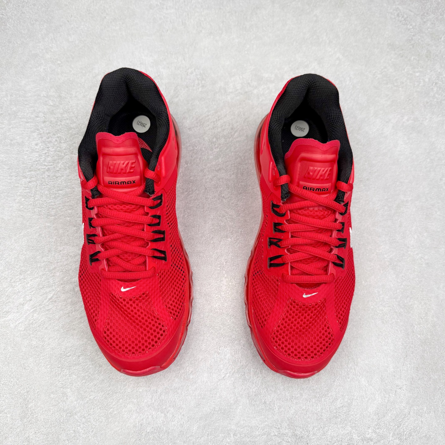 图片[2]-NK Air Max 2013 经典舒适时尚耐磨透气低帮气垫跑步鞋 554886-600 携时尚设计闪亮回归 出众有型 采用网眼布细节和运动风无缝覆面 助你保持清爽感受 塑就焕新造型 经典 Flywire 设计搭配经典全掌型 Max Air 缓震配置 缔造出众舒适感和支撑效果实拍调校N版已经零色差零失真 百分百还原实物色彩所见即所得 不存在货不对板色差等低级问题 选购参考实物拍摄 不混卖不参货 只用心做好货严格选品 承诺混一赔十 尺码：36 36.5 37.5 38 38.5 39 40 40.5 41 42 42.5 43 44 44.5 45 46-选品中心