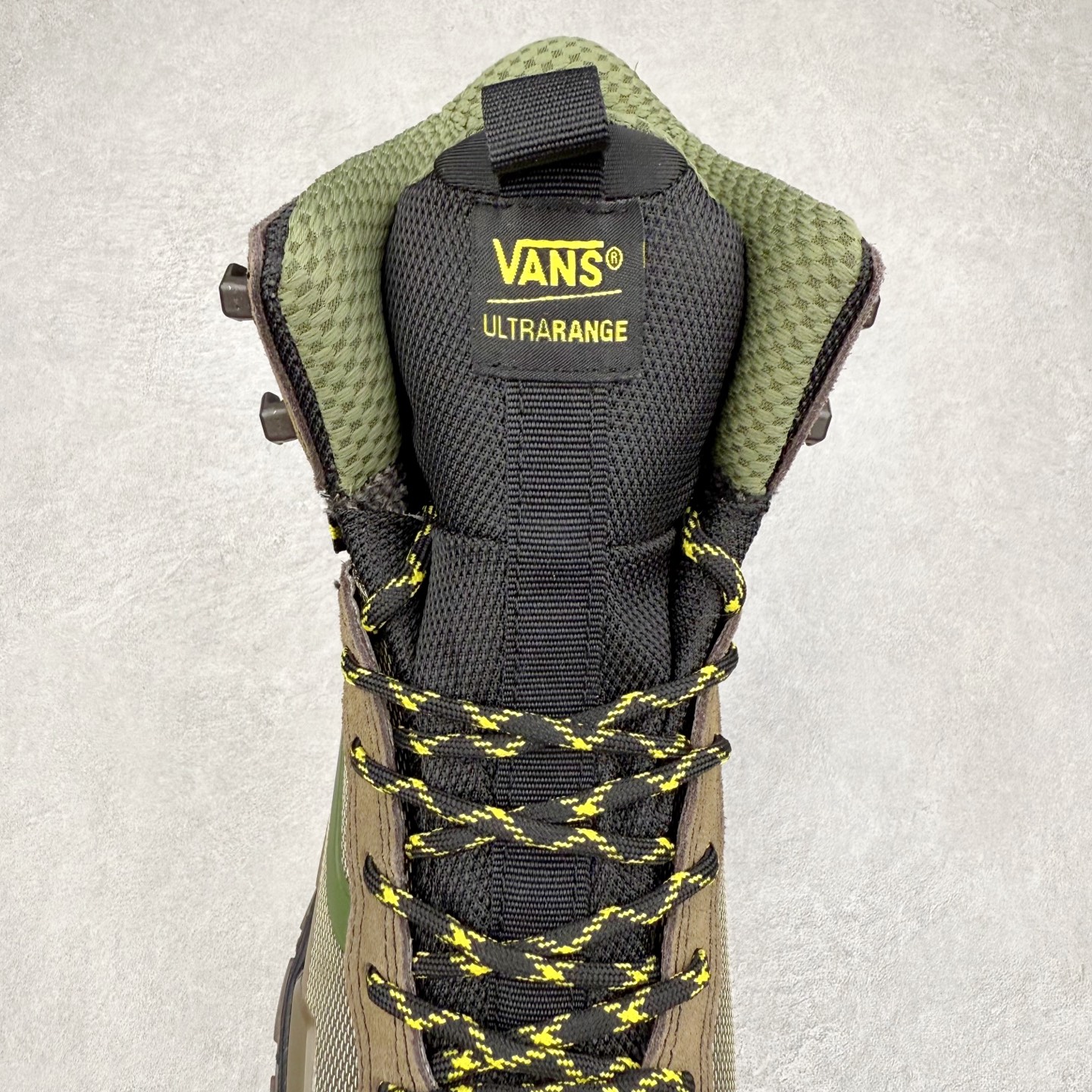 图片[5]-Vans UltraRange Exo Hi Gore-tex Mte-3 万斯经典百搭休闲高帮板鞋户外靴 实拍调校N版已经零色差零失真 百分百还原实物色彩所见即所得 不存在货不对板色差等低级问题 选购参考实物拍摄 不混卖不参货 只用心做好货严格选品 承诺混一赔十 尺码：36 36.5 37.5 38 38.5 39 40 40.5 41 42 42.5 43 44 44.5 45 46-选品中心