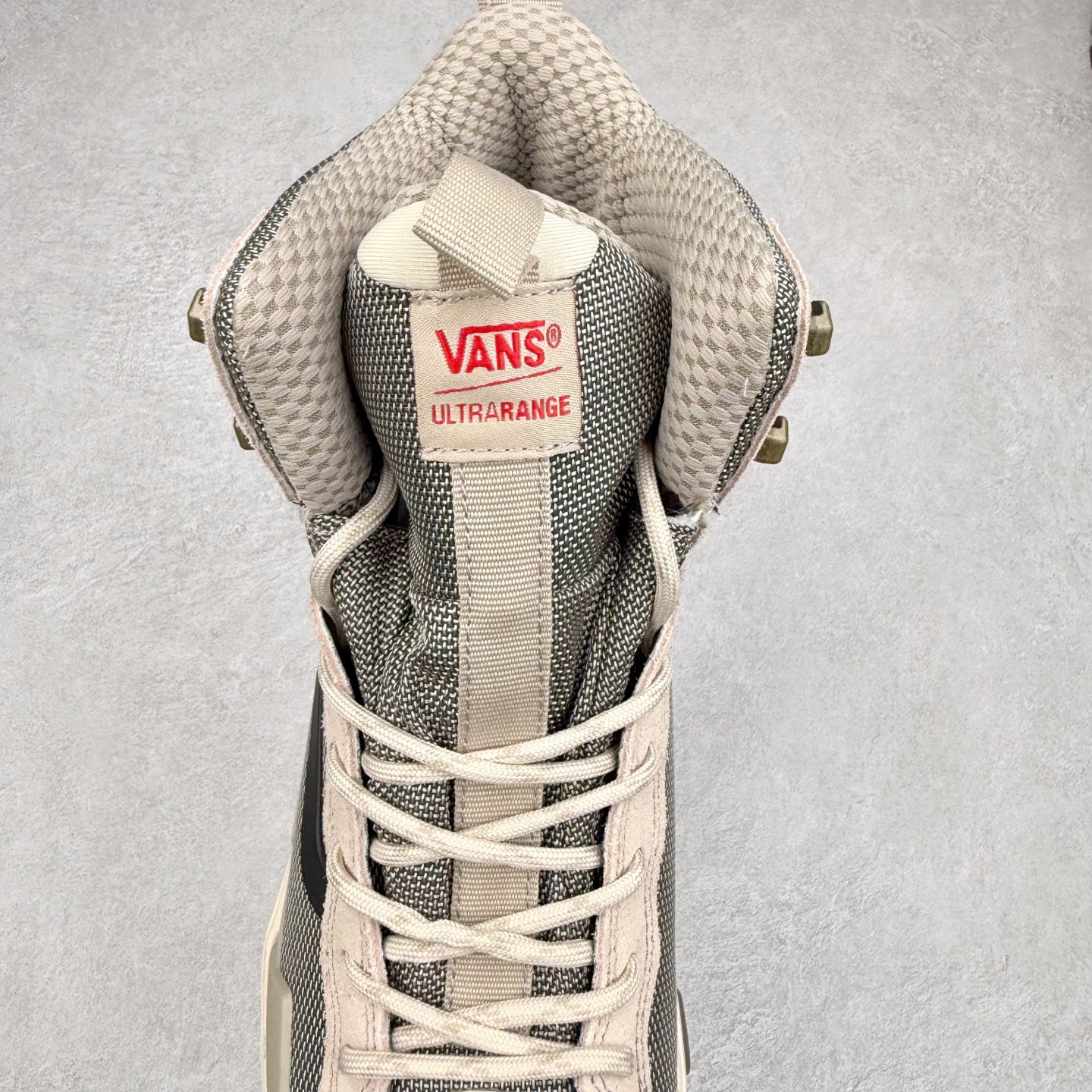 图片[5]-Vans UltraRange Exo Hi Gore-tex Mte-3 万斯经典百搭休闲高帮板鞋户外靴 实拍调校N版已经零色差零失真 百分百还原实物色彩所见即所得 不存在货不对板色差等低级问题 选购参考实物拍摄 不混卖不参货 只用心做好货严格选品 承诺混一赔十 尺码：36 36.5 37.5 38 38.5 39 40 40.5 41 42 42.5 43 44 44.5 45 46-选品中心