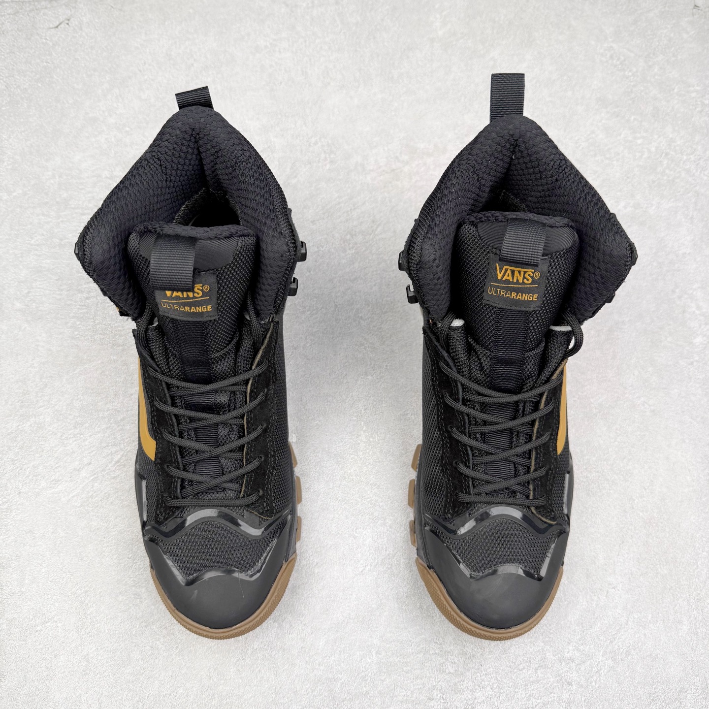 图片[2]-Vans UltraRange Exo Hi Gore-tex Mte-3 万斯经典百搭休闲高帮板鞋户外靴 实拍调校N版已经零色差零失真 百分百还原实物色彩所见即所得 不存在货不对板色差等低级问题 选购参考实物拍摄 不混卖不参货 只用心做好货严格选品 承诺混一赔十 尺码：36 36.5 37.5 38 38.5 39 40 40.5 41 42 42.5 43 44 44.5 45 46-选品中心