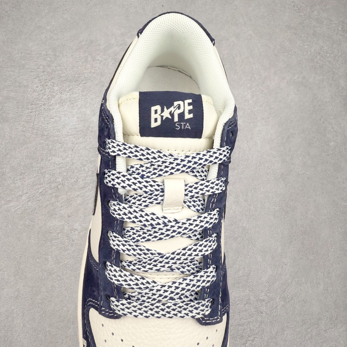 图片[5]-NK Dunk Low 定制配色 XY1688-008 大厂出品 极力推荐 原装头层材料 独家版型蒸餾加工帶來的是更好的视觉和脚感体验大厂纯原品质出货 清洁度 电绣工艺 皮料切割干净无任何毛边 细节完美 实拍调校N版已经零色差零失真 百分百还原实物色彩所见即所得 不存在货不对板色差等低级问题 选购参考实物拍摄 不混卖不参货 只用心做好货严格选品 承诺混一赔十 尺码：36 36.5 37.5 38 38.5 39 40 40.5 41 42 42.5 43 44 44.5 45-选品中心